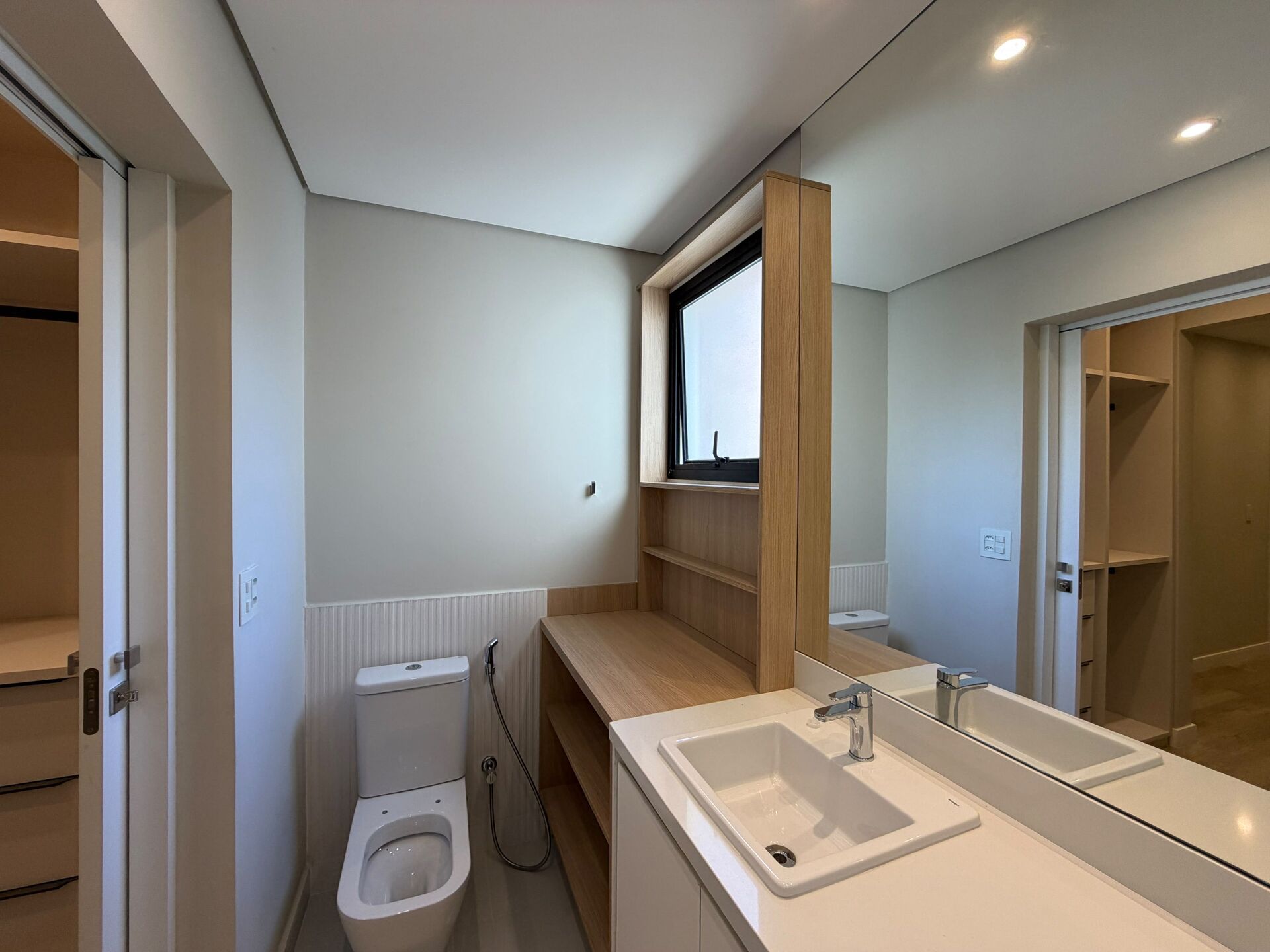 Apartamento de alto padrão · 4 dorm. — Banheiro suite