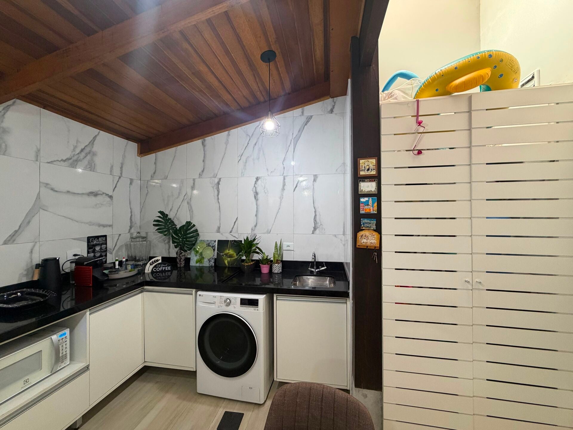Casa em condomínio (villagio) · 2 dorm. — Cozinha