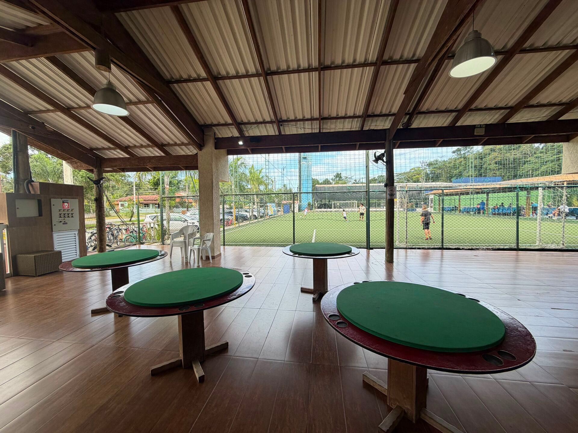 Casa em condomínio (villagio) · 2 dorm. — Lazer salao de jogos
