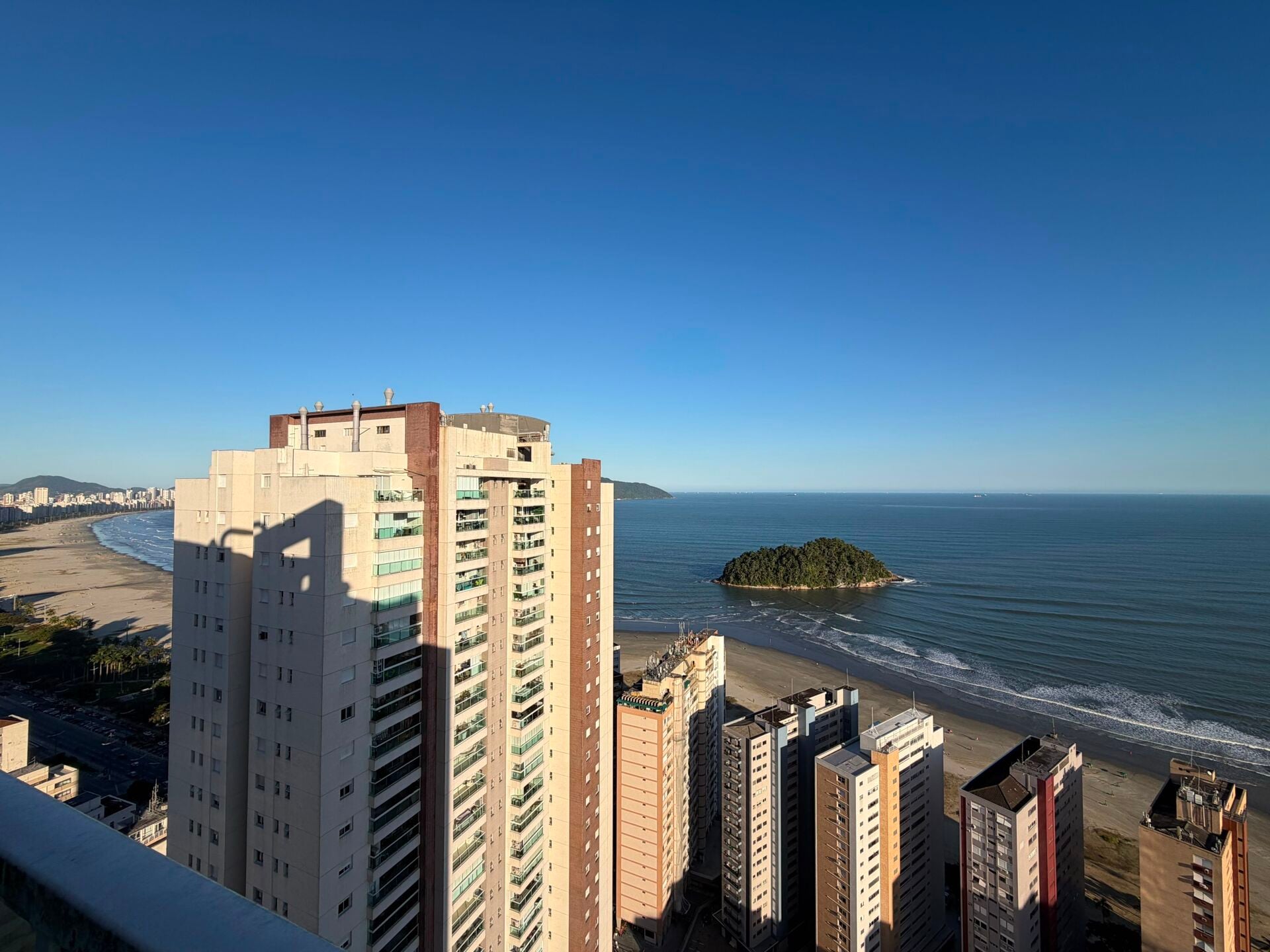 Cobertura duplex · 4 dorm. — Vista