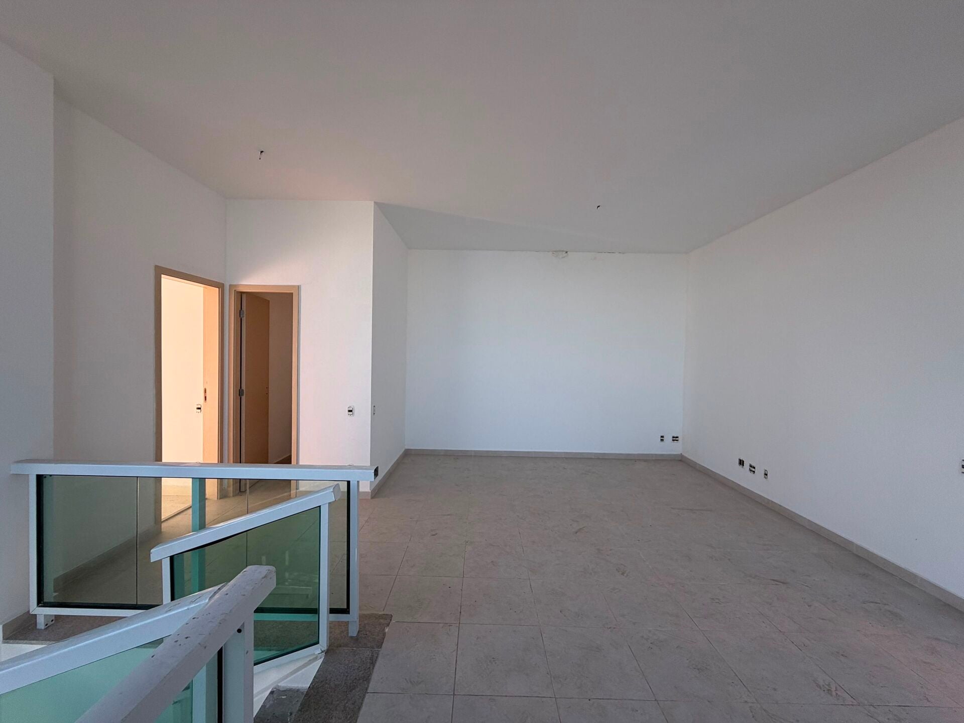 Cobertura duplex · 4 dorm. — Sala