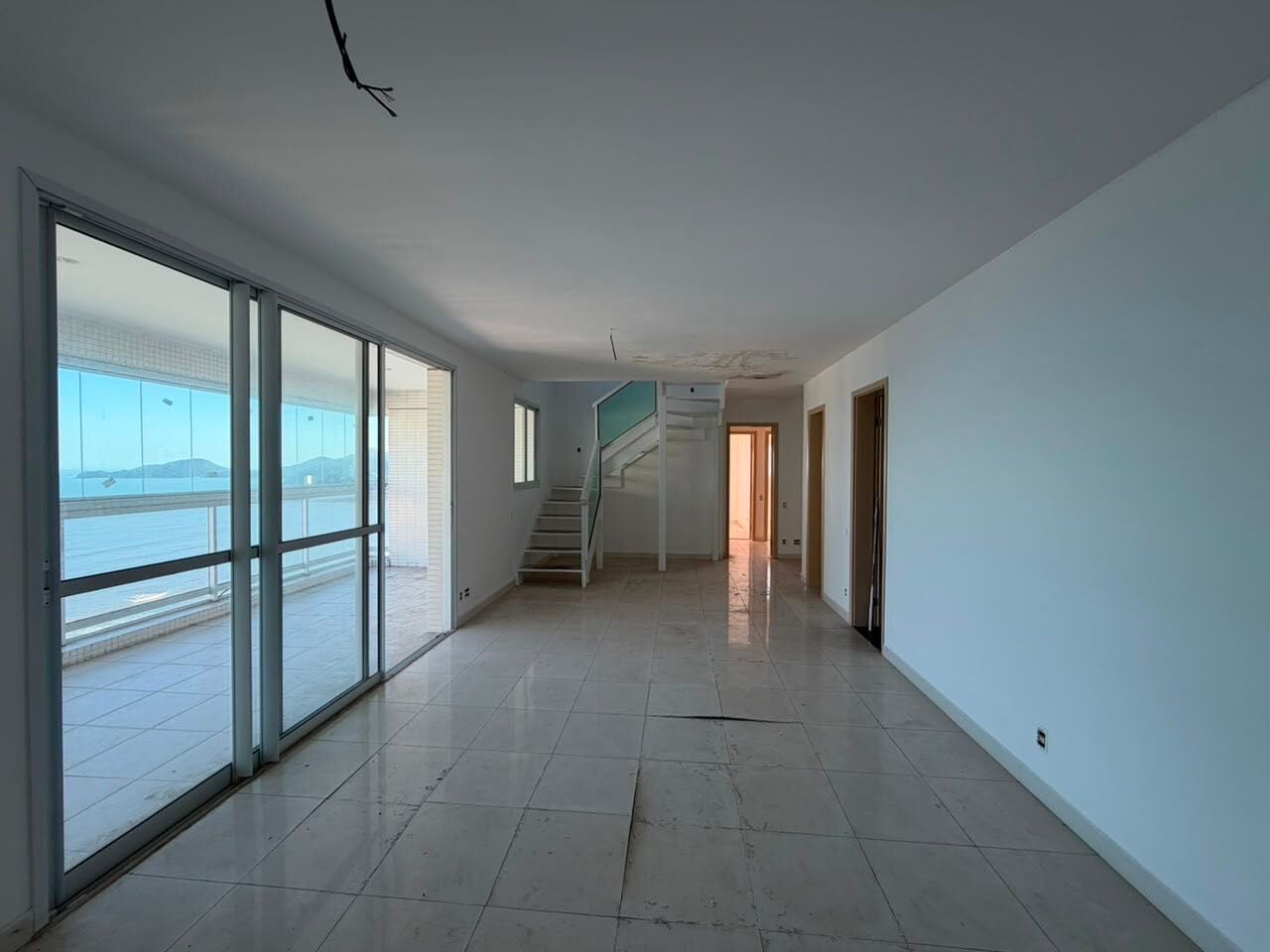 Cobertura duplex · 4 dorm. — Sala