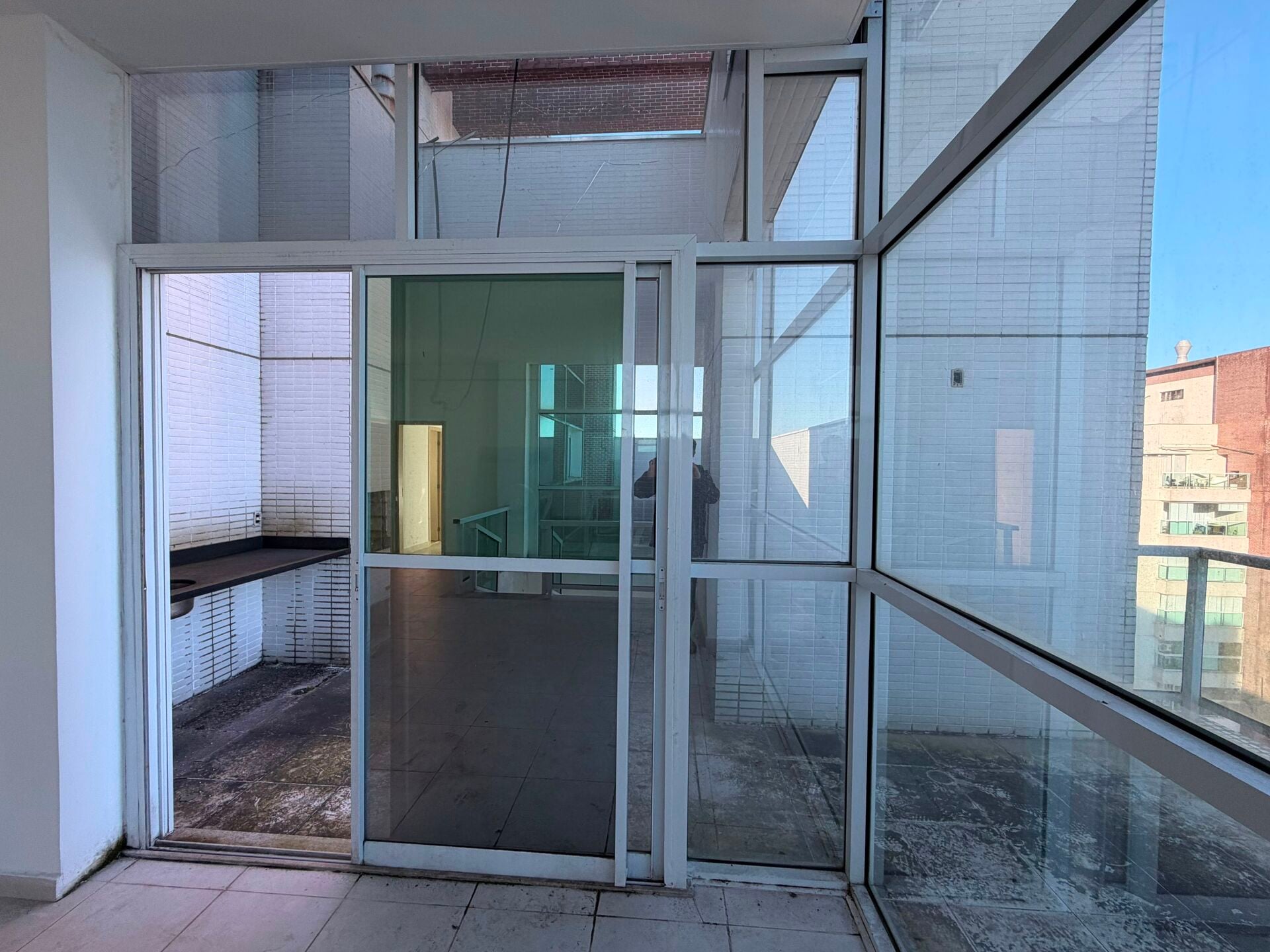 Cobertura duplex · 4 dorm. — Varanda