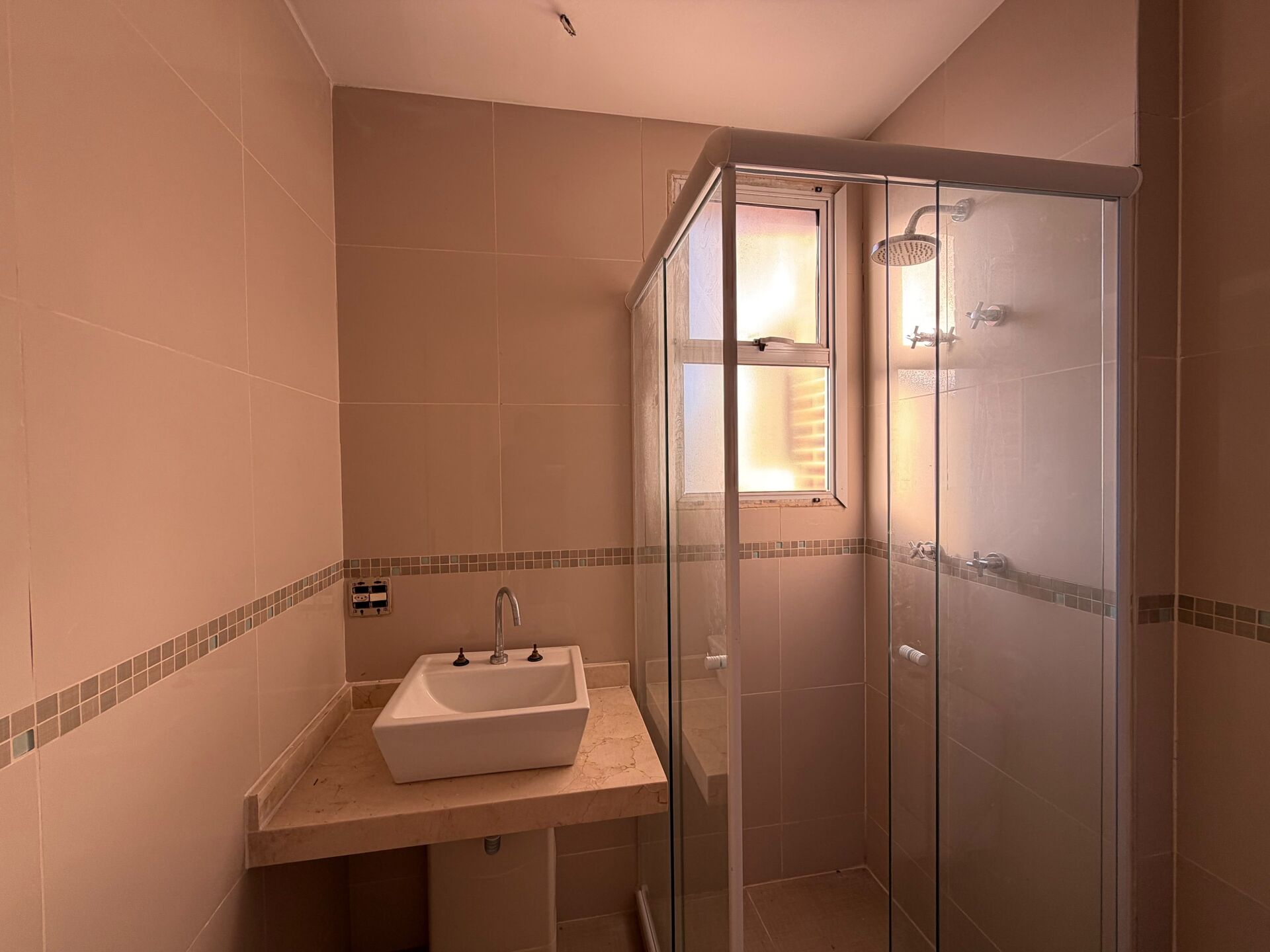 Cobertura duplex · 4 dorm. — Banheiro