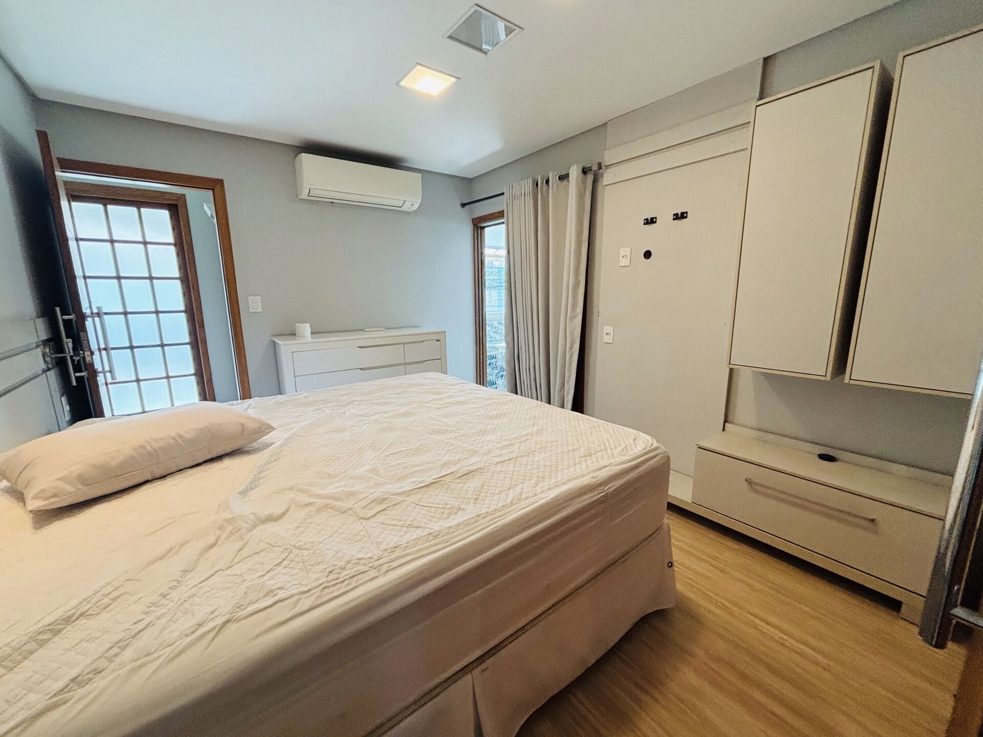 Cobertura 93 · 3 dorm. — Suíte