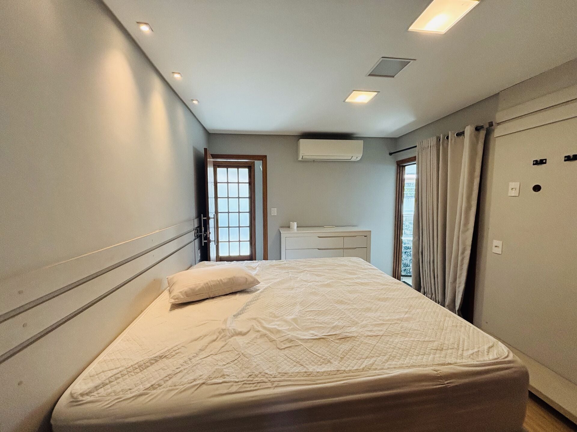 Cobertura 93 · 3 dorm. — Suíte