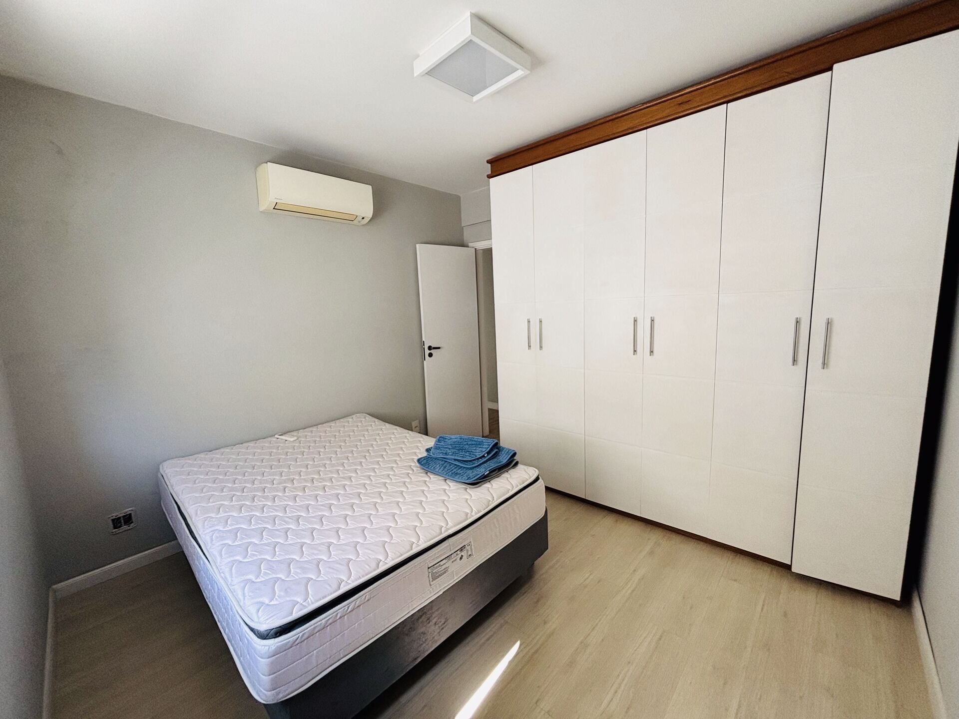 Cobertura 93 · 3 dorm. — Quarto 2