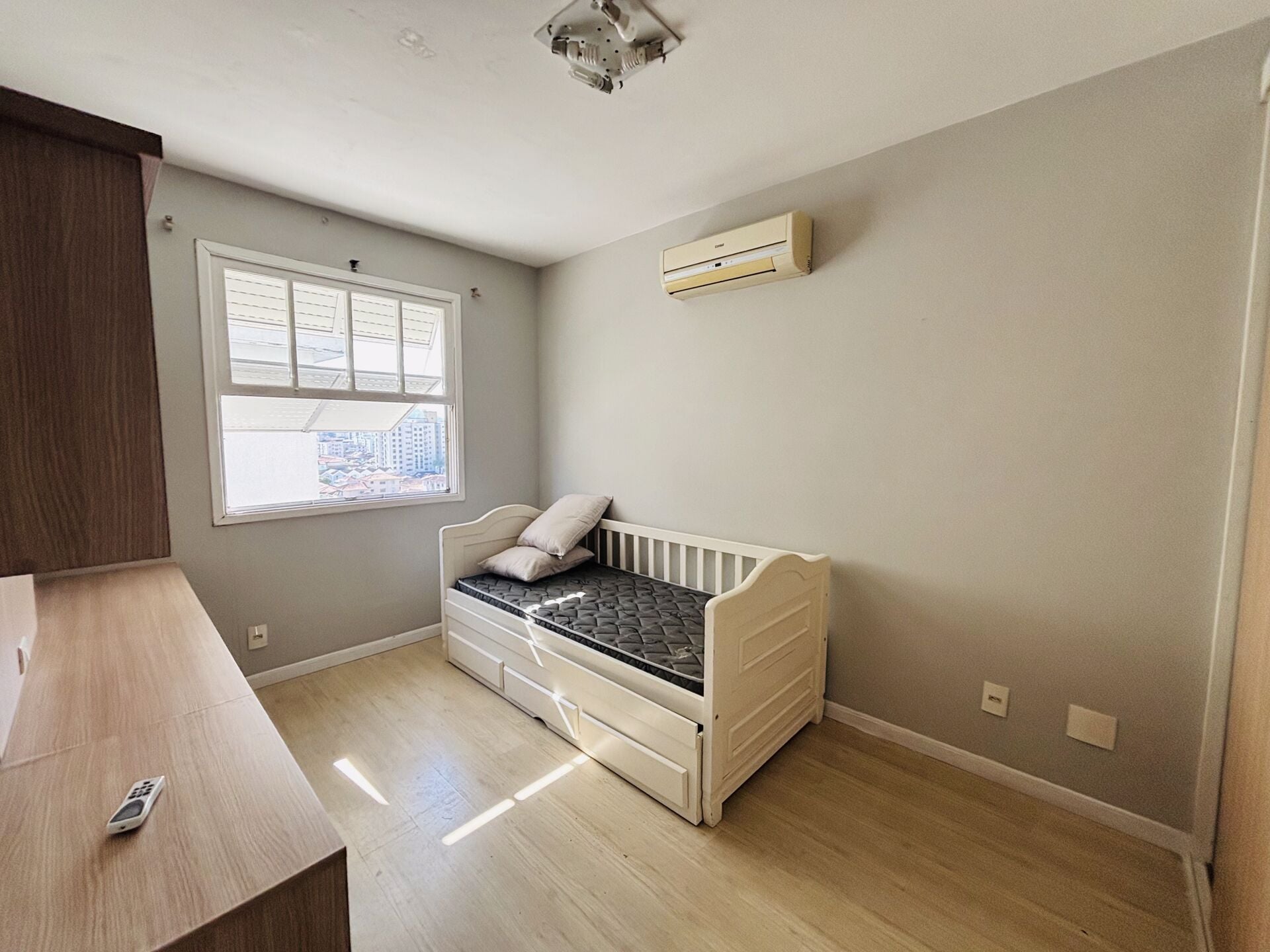 Cobertura 93 · 3 dorm. — Quarto 3