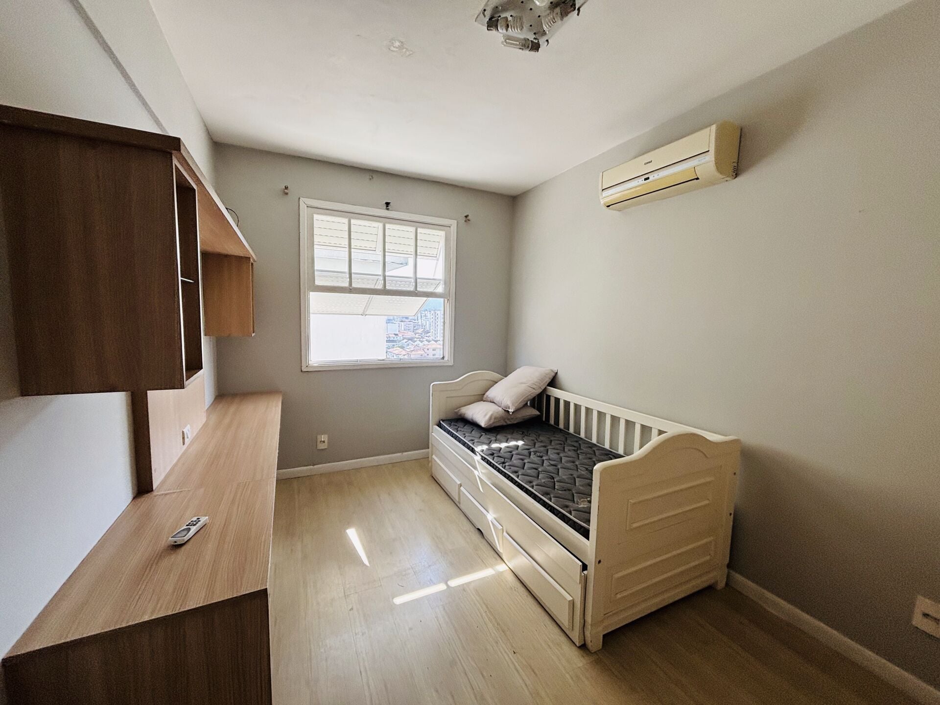 Cobertura 93 · 3 dorm. — Quarto 3