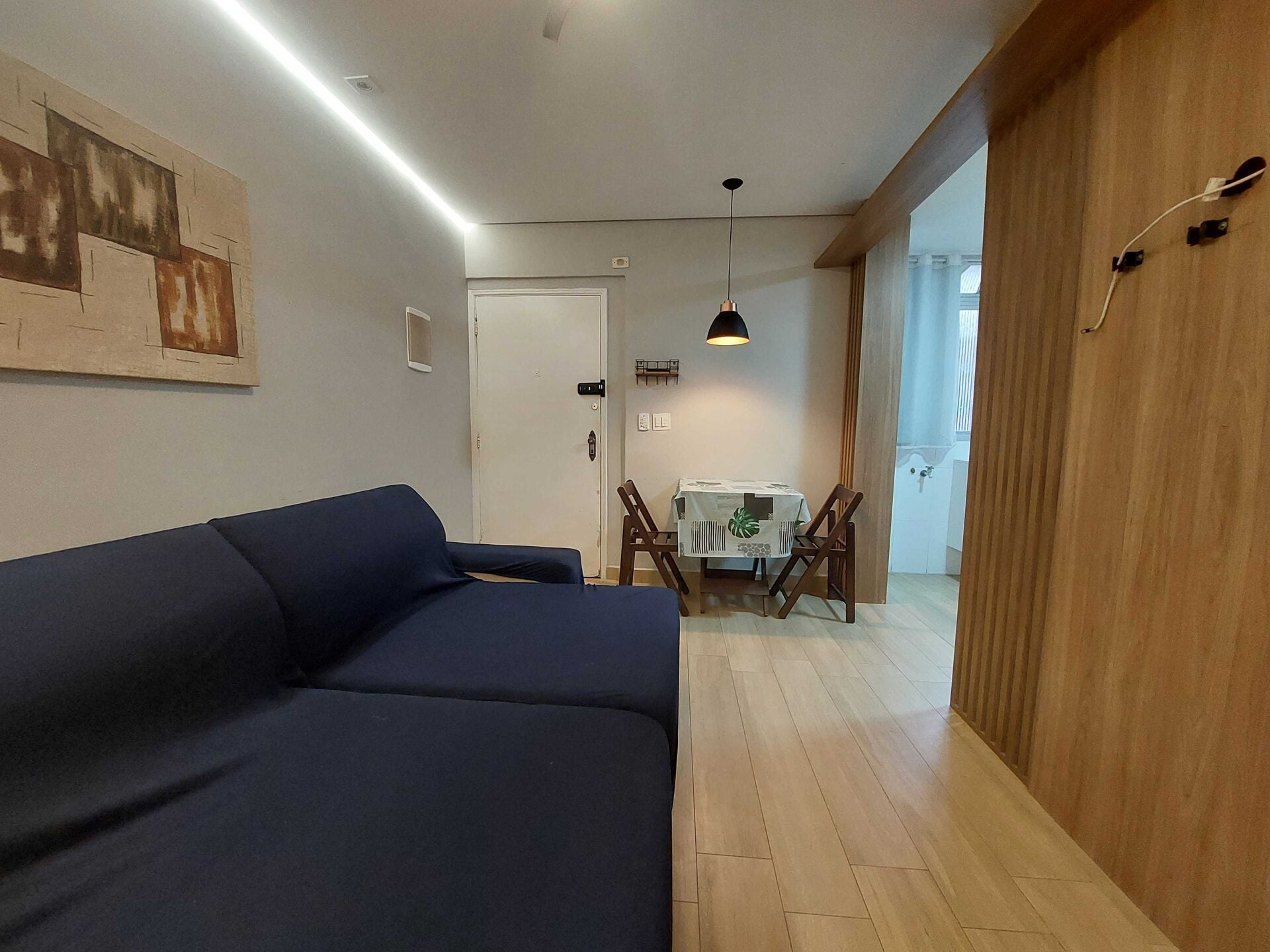 Apartamento · 2 dorm. — Sala