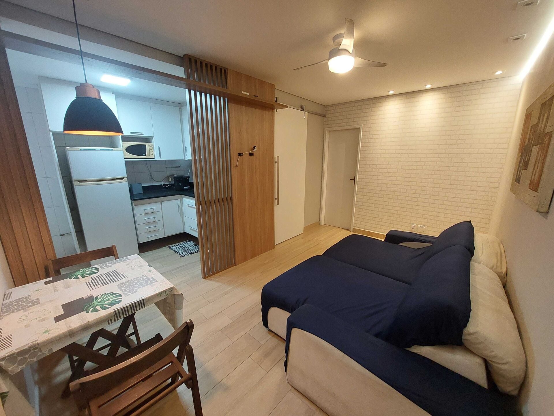 Apartamento · 2 dorm. — Sala