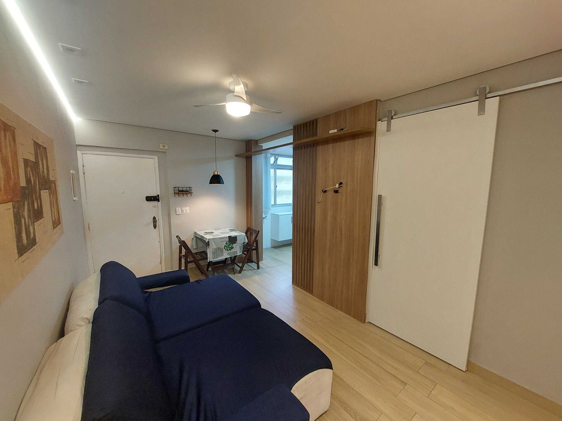 Apartamento · 2 dorm. — Sala