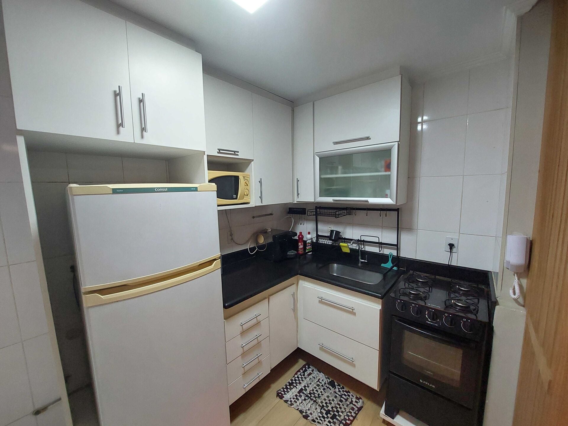 Apartamento · 2 dorm. — Cozinha
