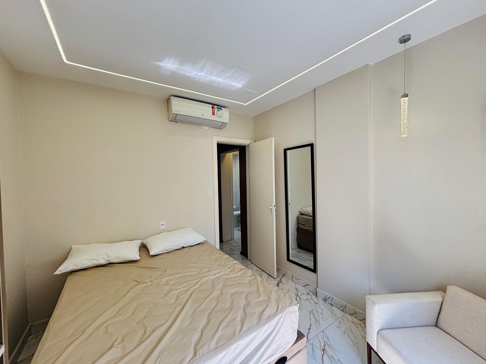 Apartamento · 1 dorm. — Quarto