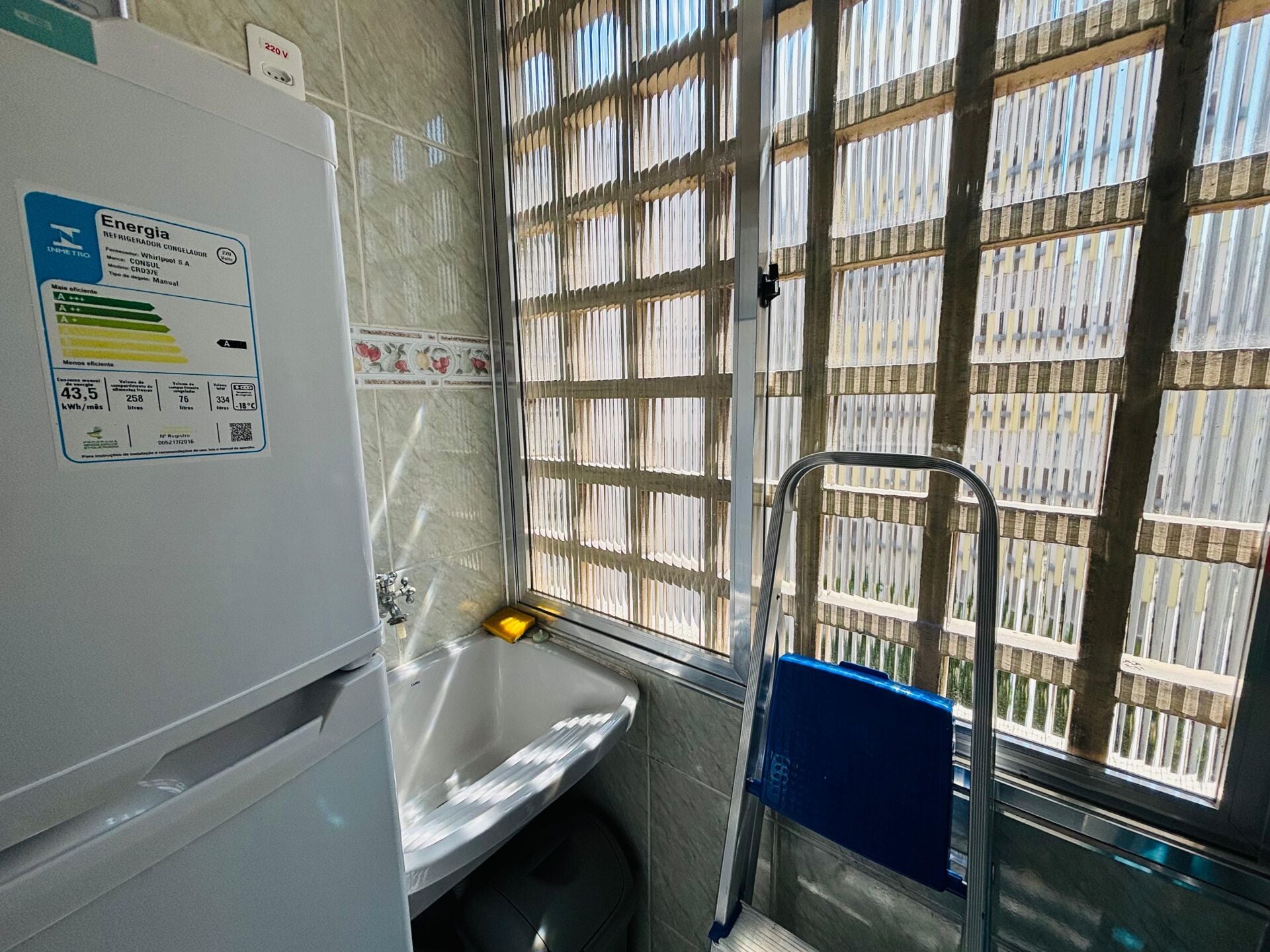 Apartamento · 1 dorm. — Área de serviço