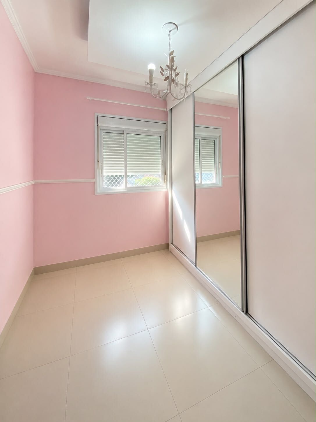 Apartamento · 4 dorm. — Quarto 3
