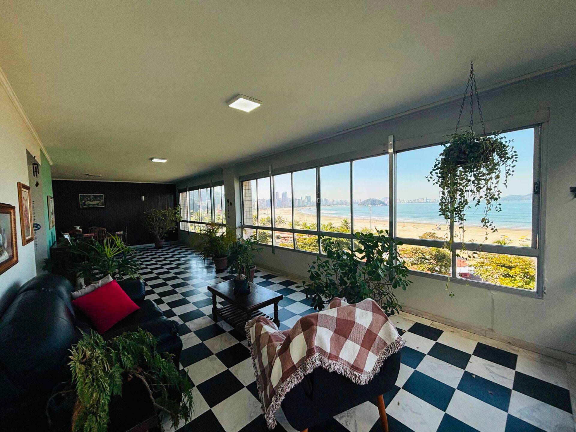 Apartamento · 3 dorm.