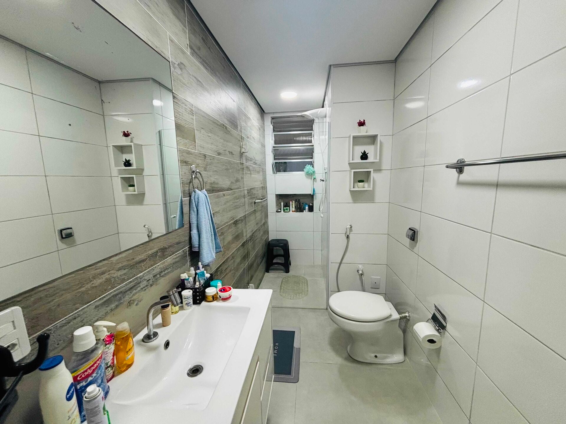 Apartamento · 3 dorm. — Banheiro