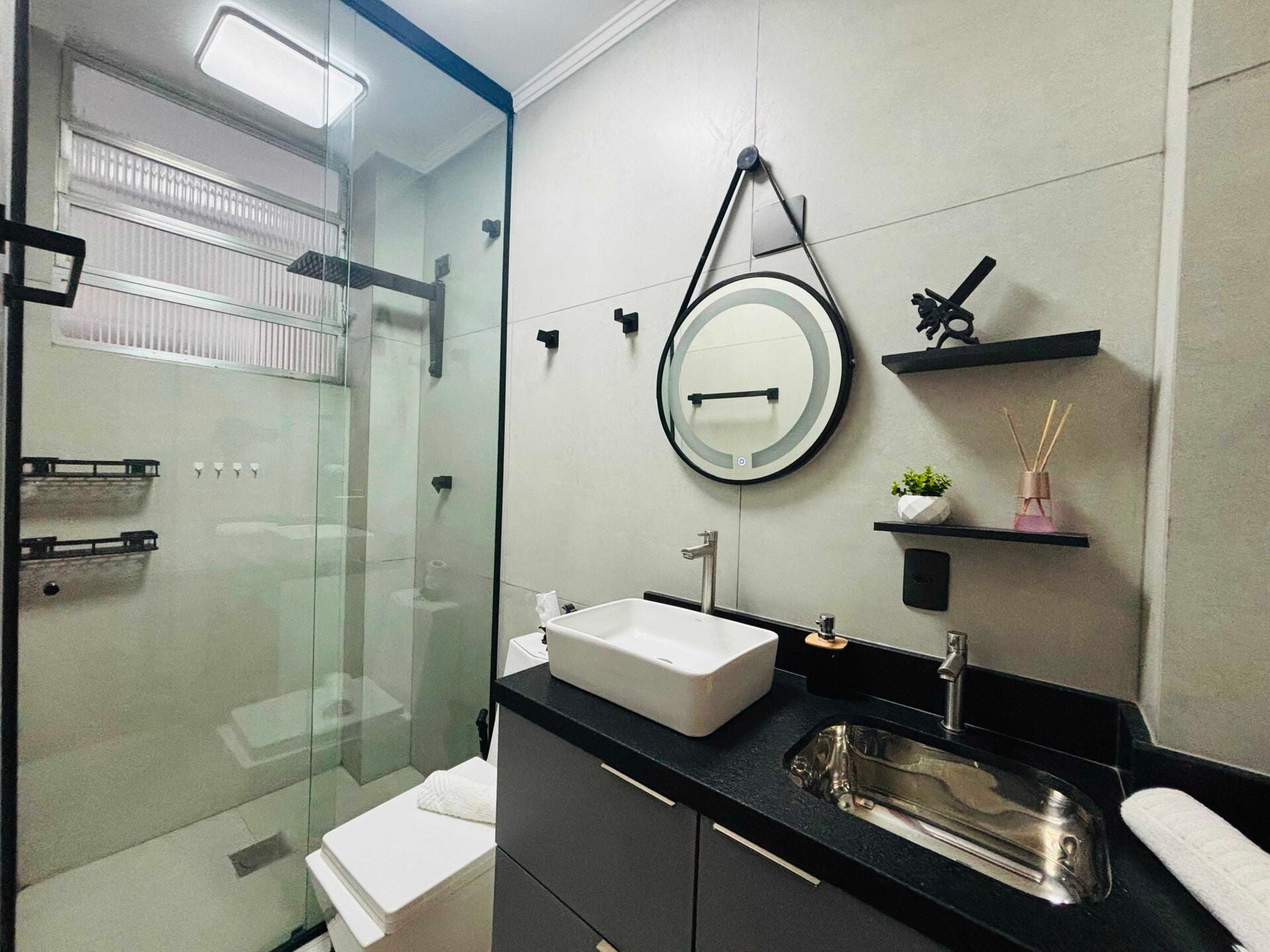 Apartamento · 1 dorm. — Banheiro