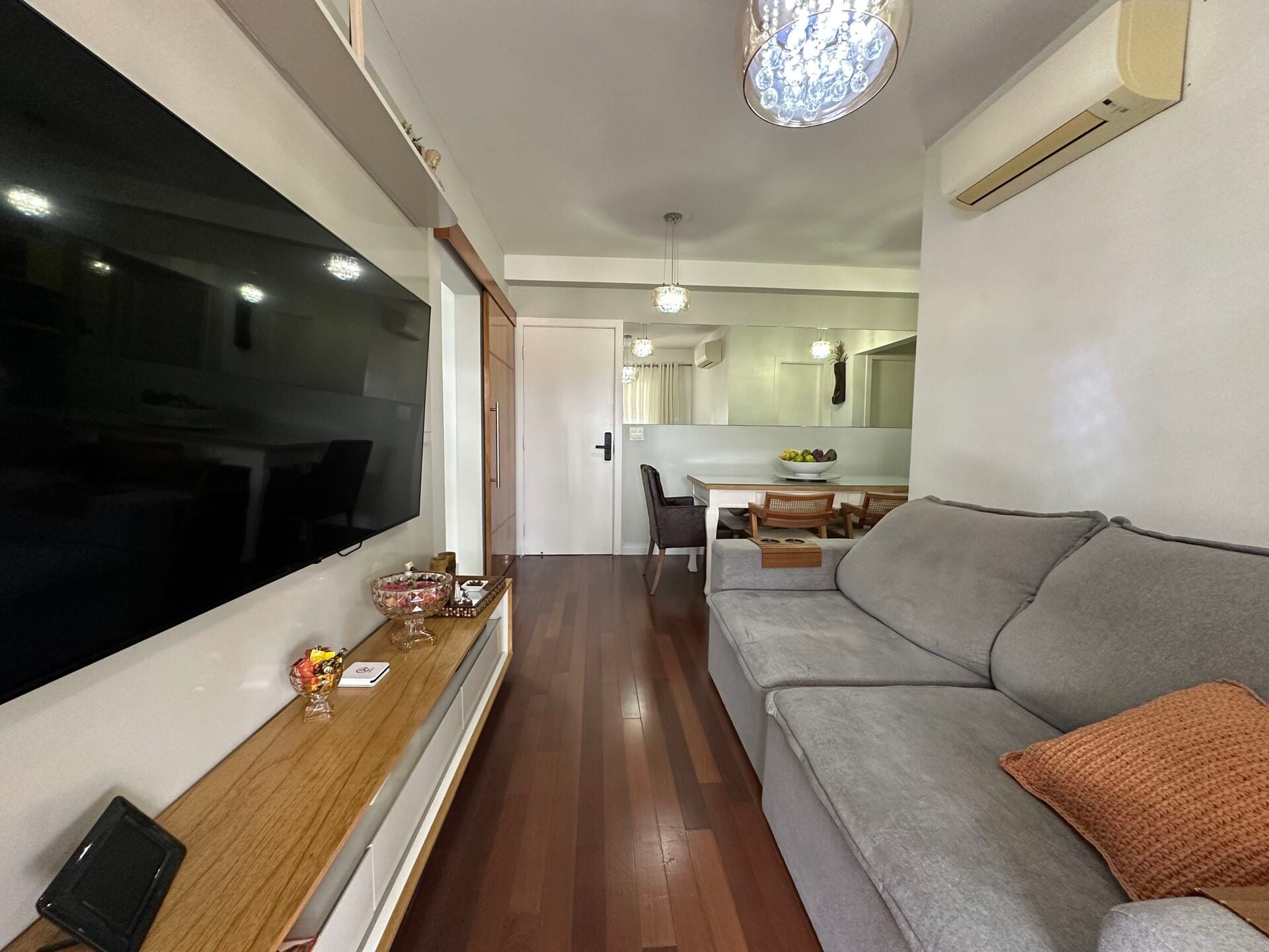 Apartamento Garden · 2 dorm. — Sala