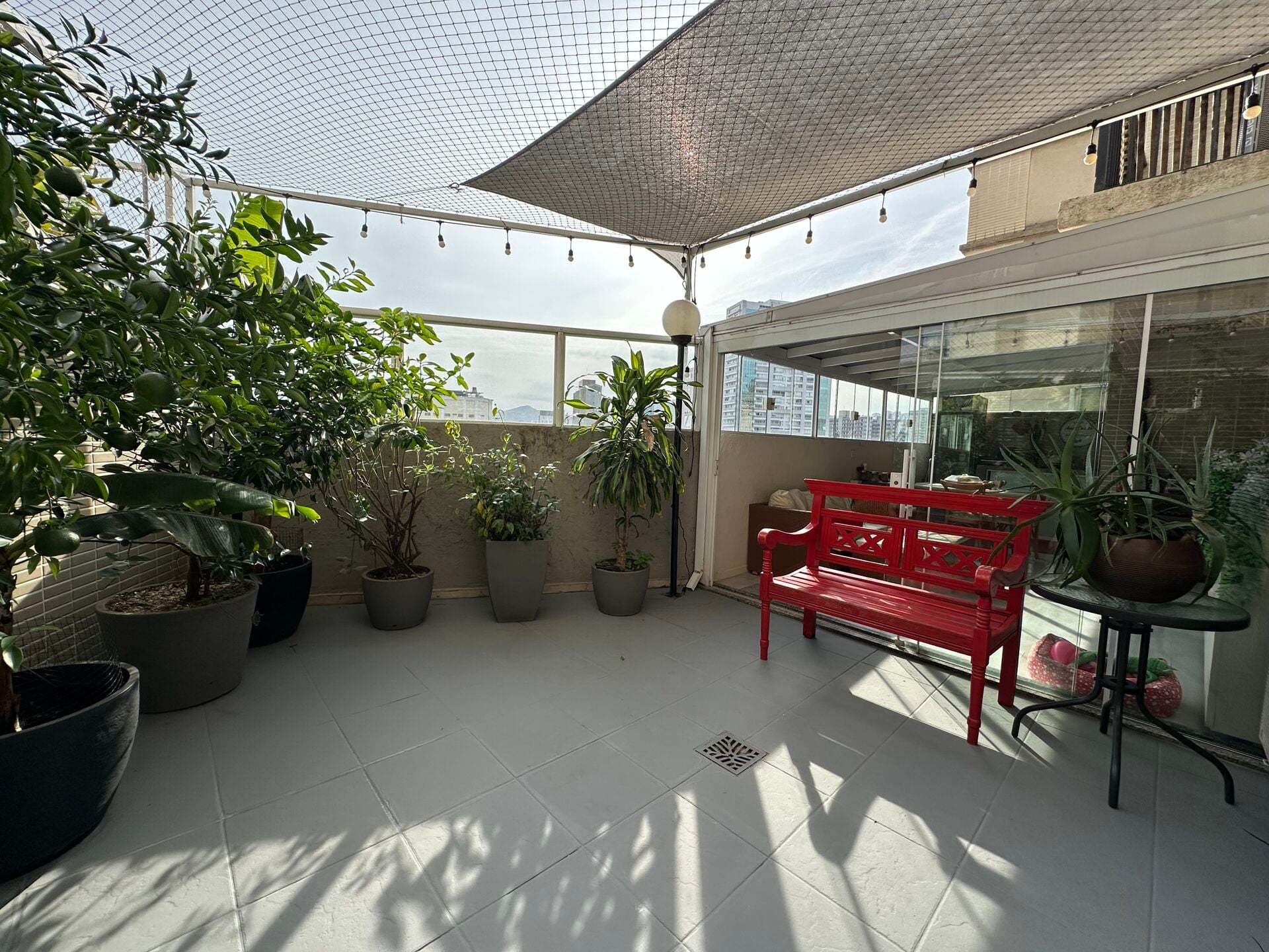 Apartamento Garden · 2 dorm. — Varanda