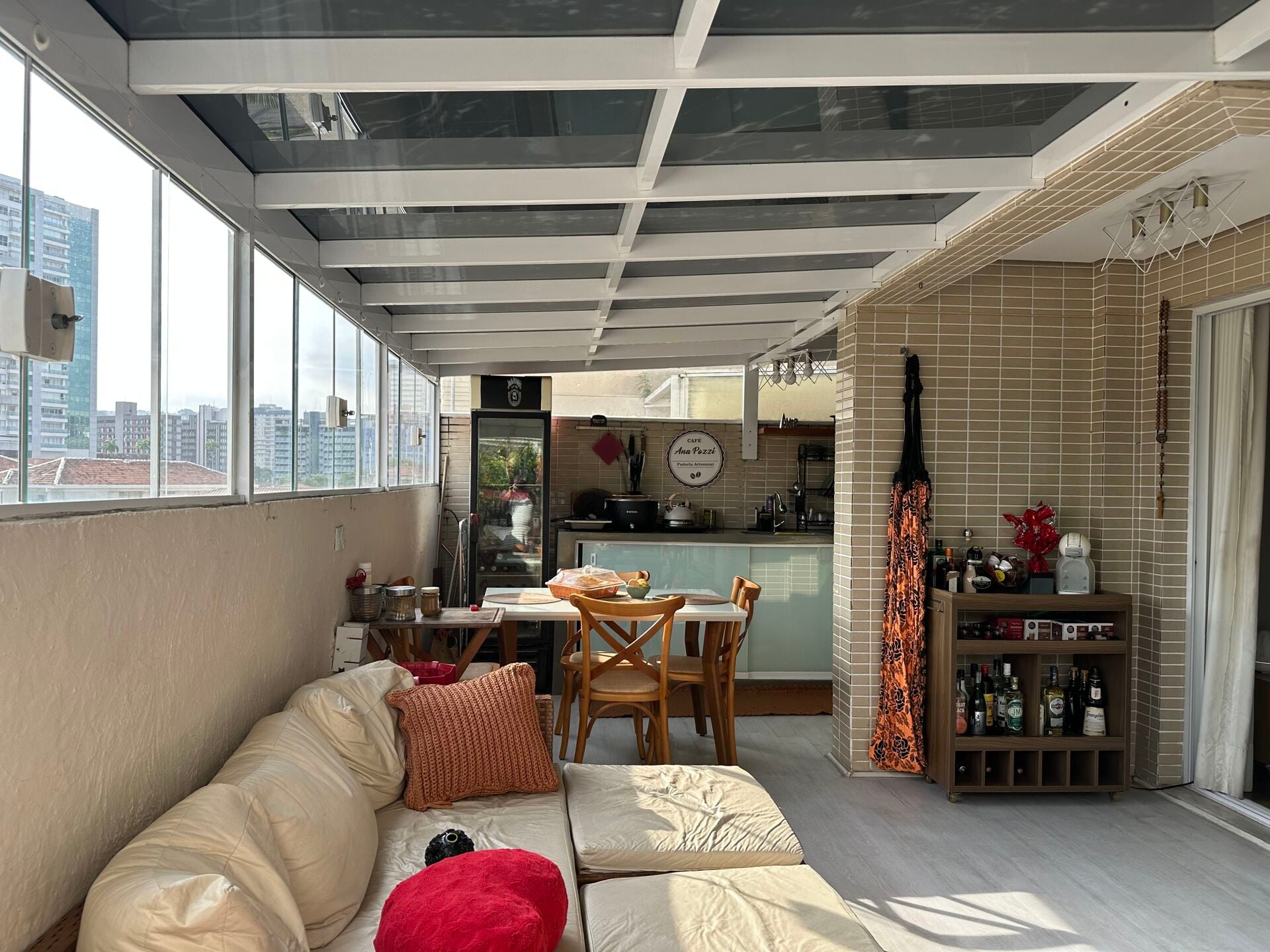 Apartamento Garden · 2 dorm. — Varanda