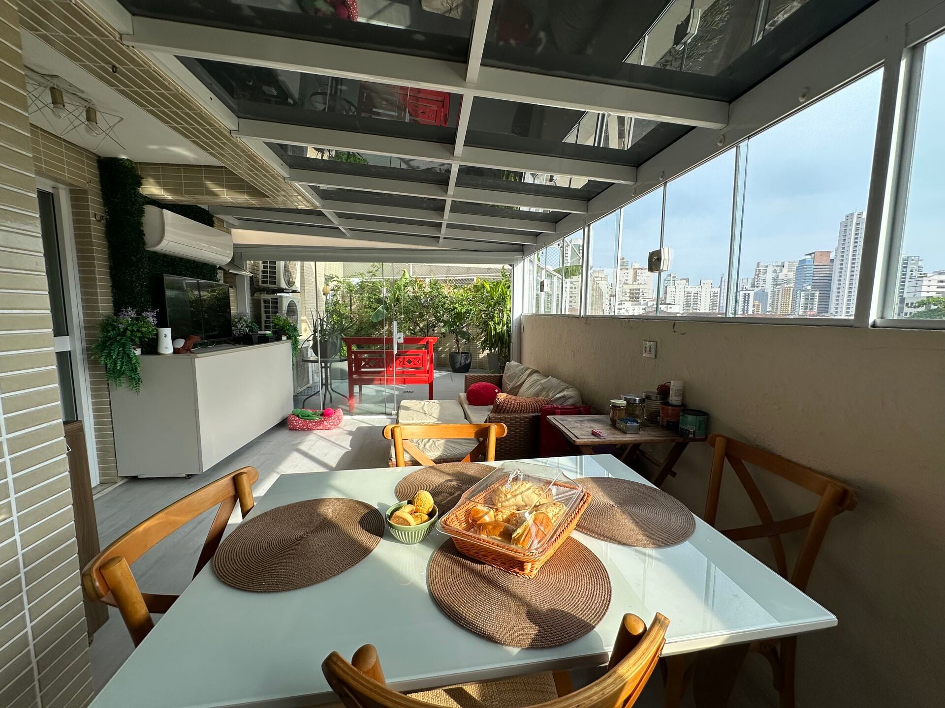 Apartamento Garden · 2 dorm. — Varanda