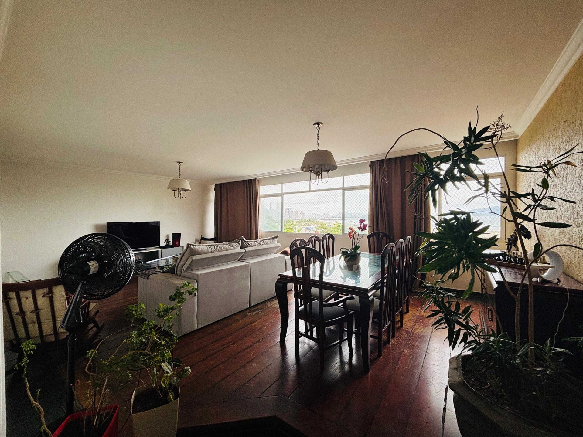 Apartamento · 3 dorm. — Sala