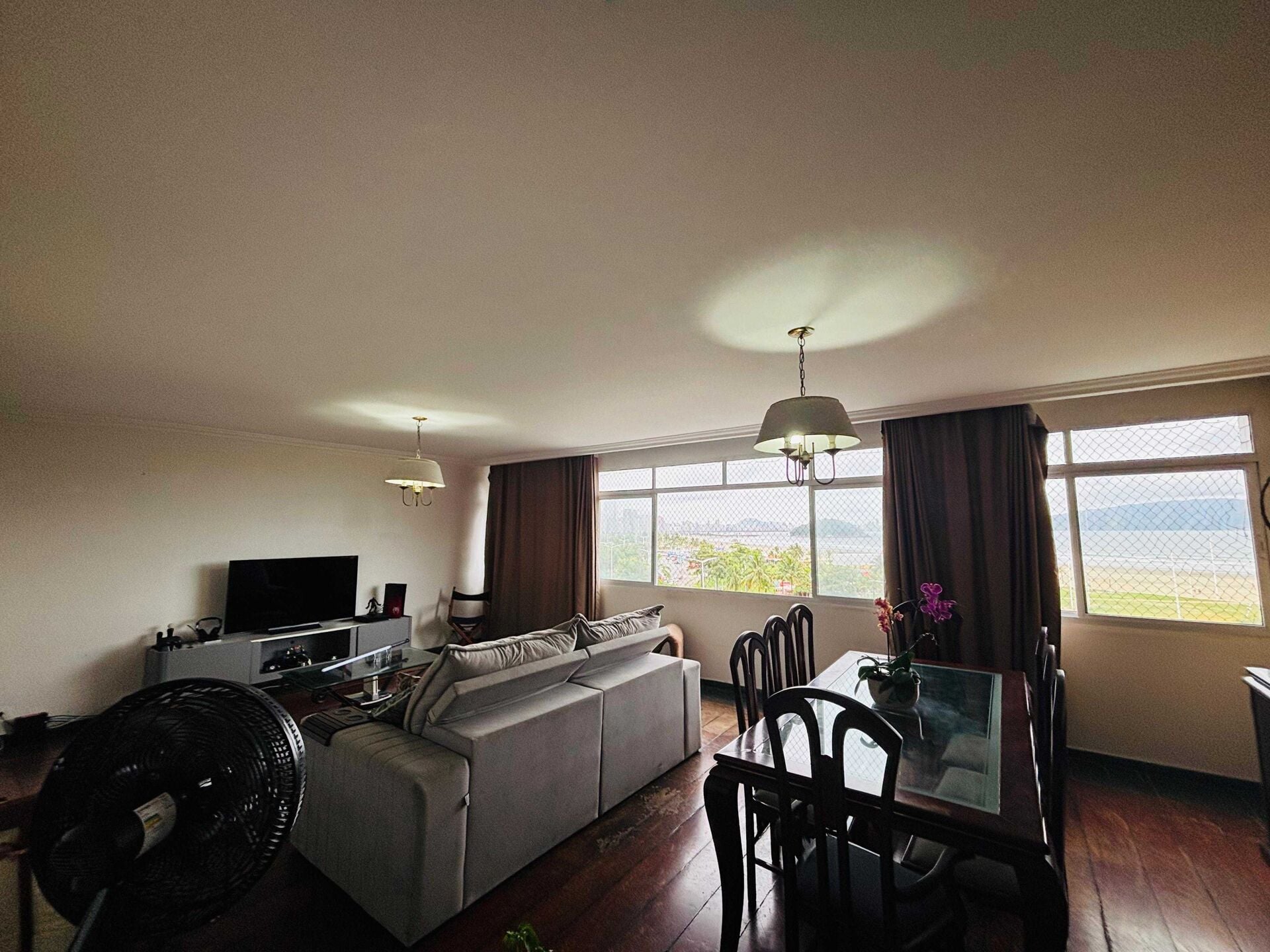 Apartamento · 3 dorm. — Sala