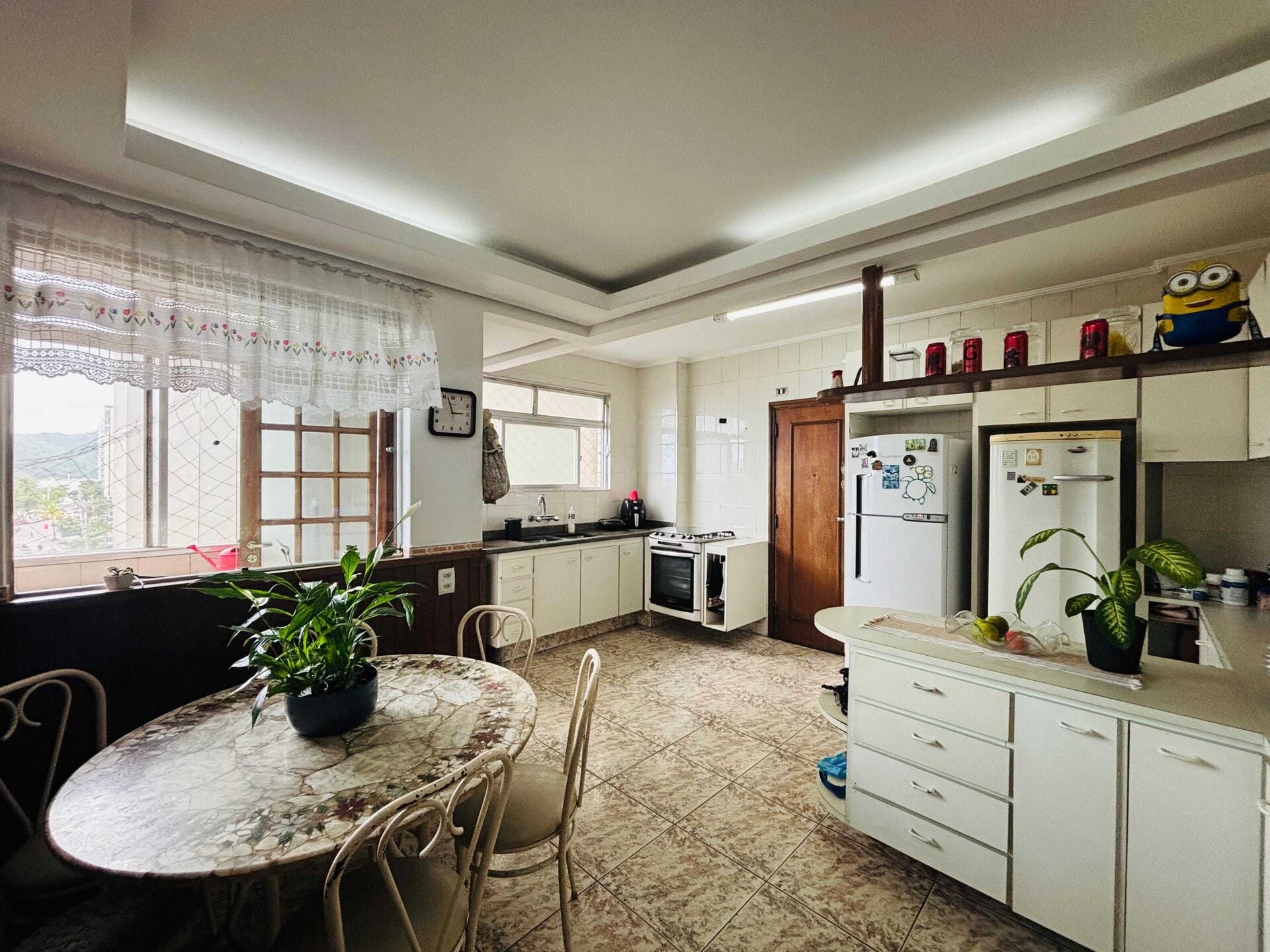 Apartamento · 3 dorm. — Cozinha