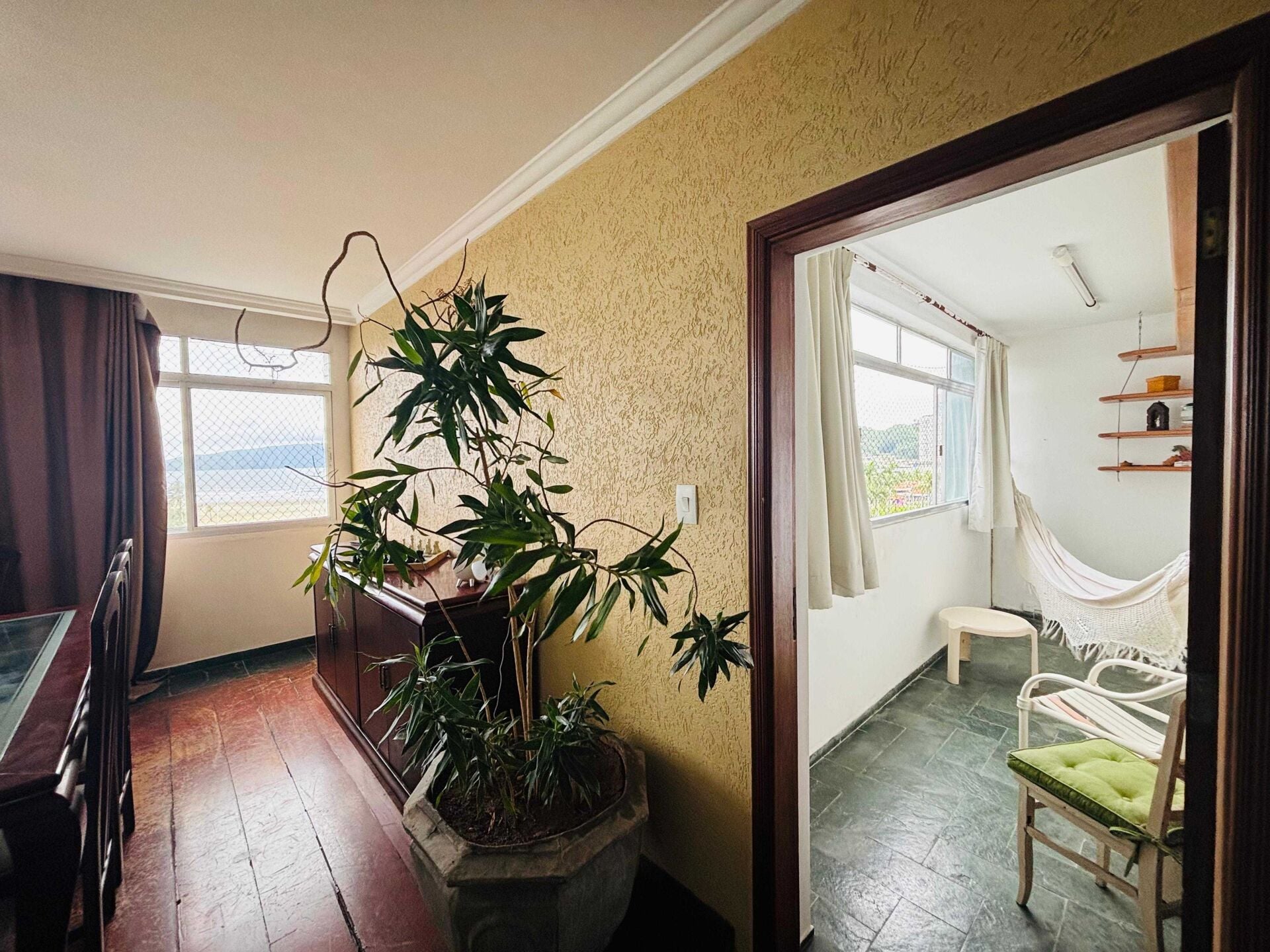 Apartamento · 3 dorm. — Varanda
