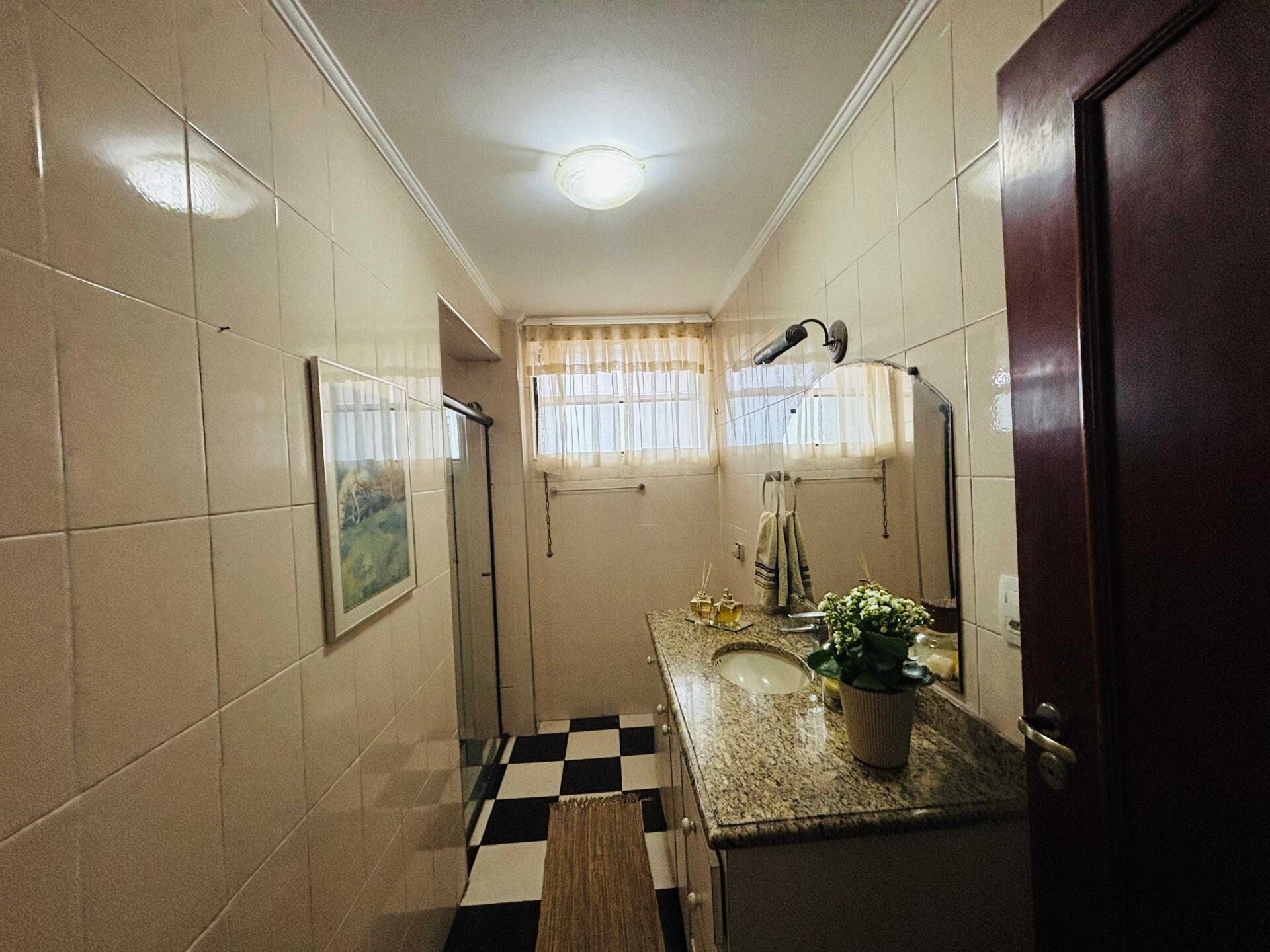 Apartamento · 3 dorm. — Banheiro