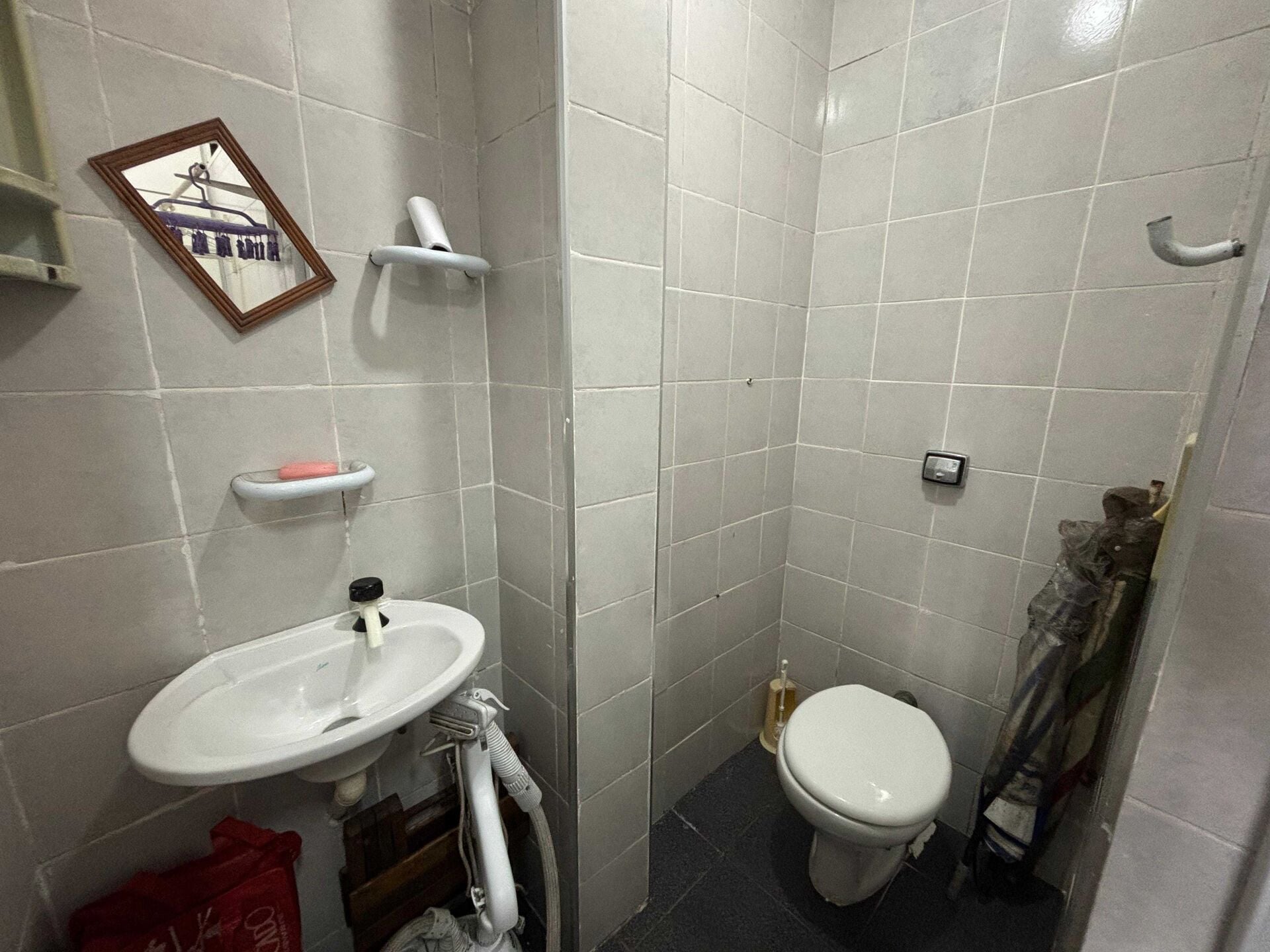 Apartamento · 3 dorm. — Banheiro de servico