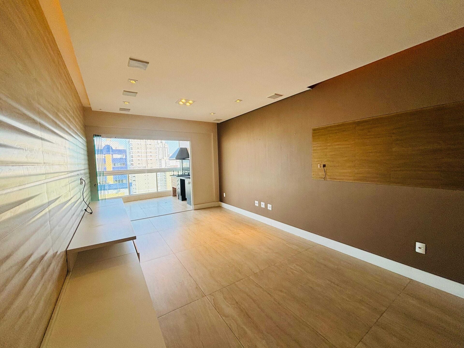 Apartamento · 3 dorm. — Sala