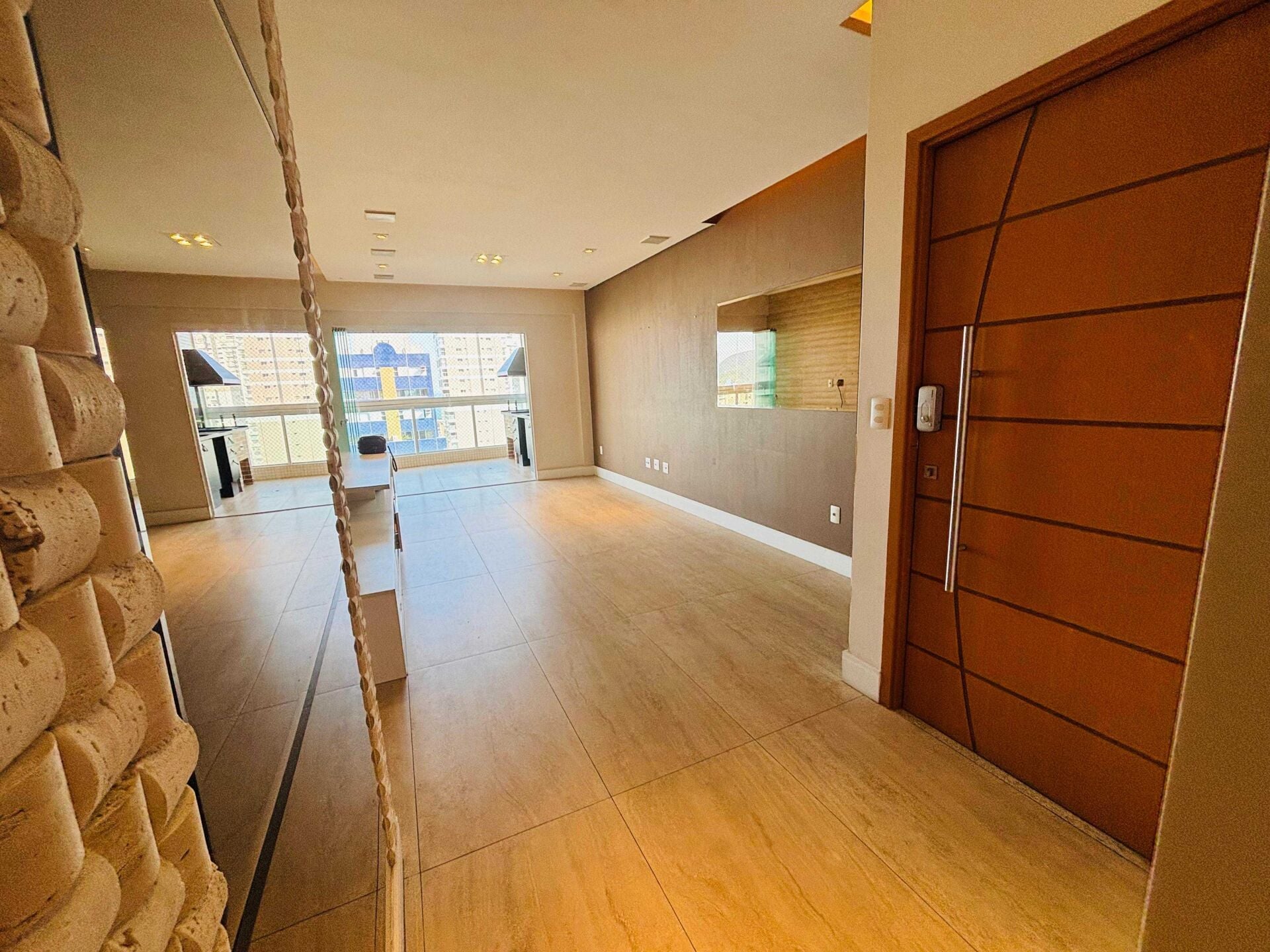 Apartamento · 3 dorm. — Sala