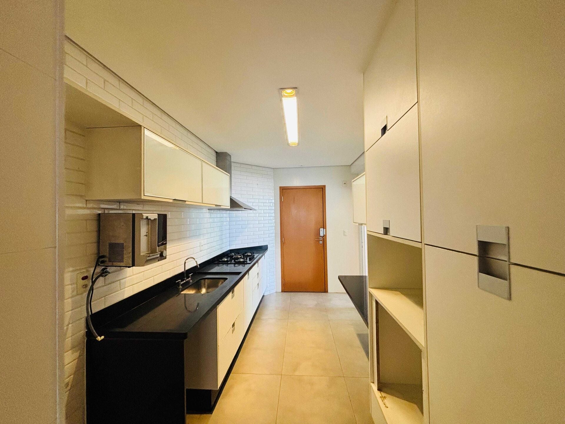 Apartamento · 3 dorm. — Cozinha
