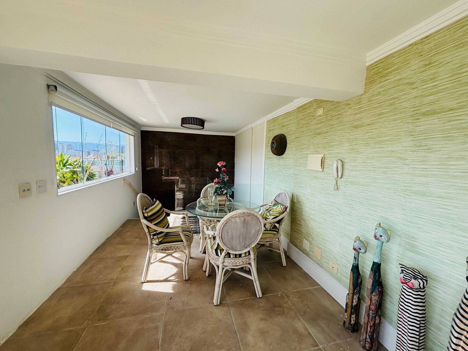 Cobertura duplex · 3 dorm. — Sala de tv