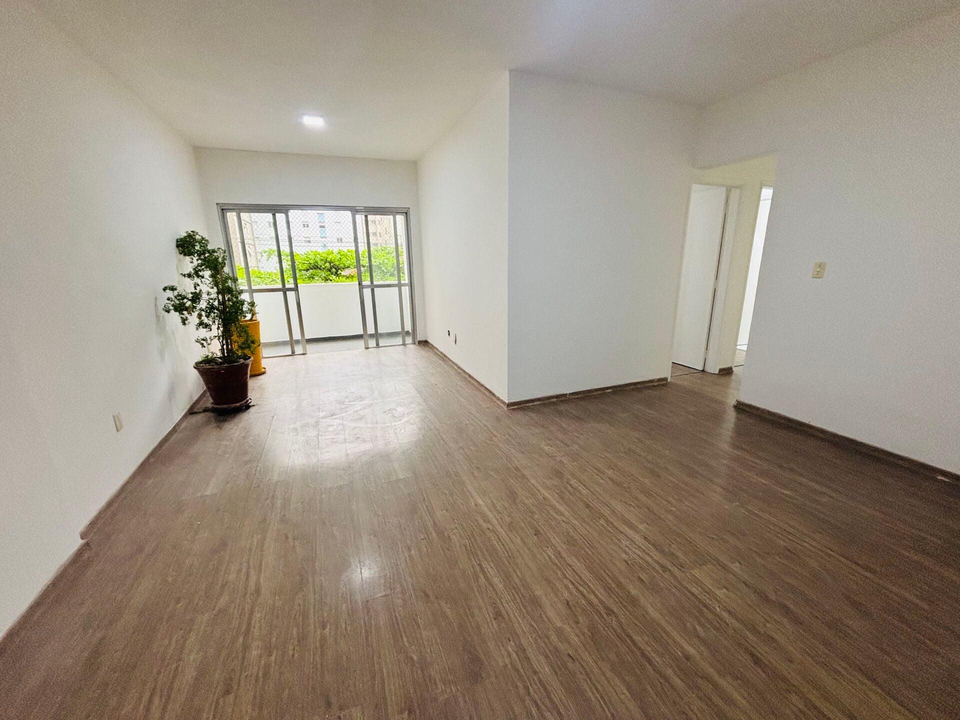 Apartamento 21 · 3 dorm.