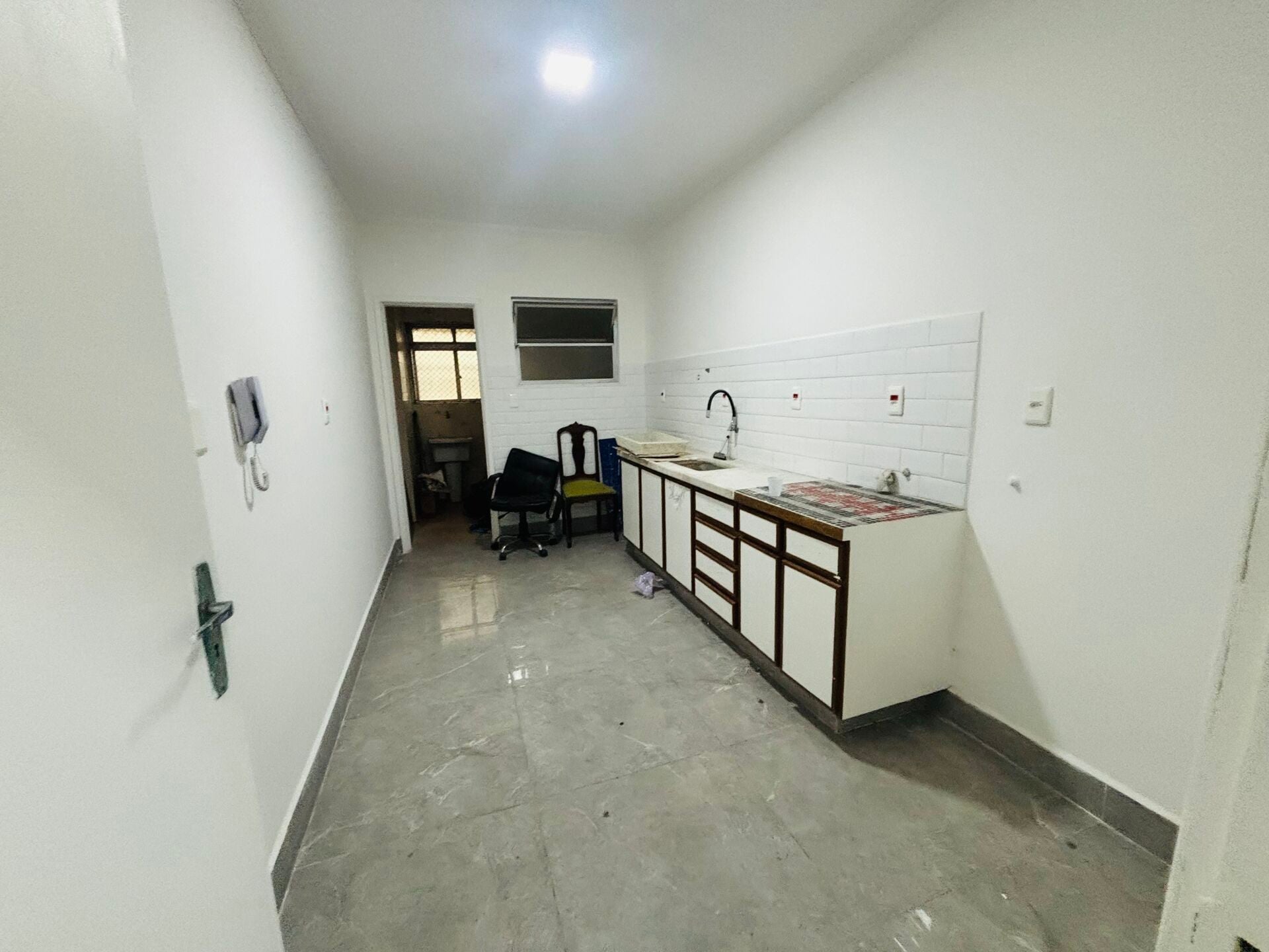 Apartamento 21 · 3 dorm. — Cozinha