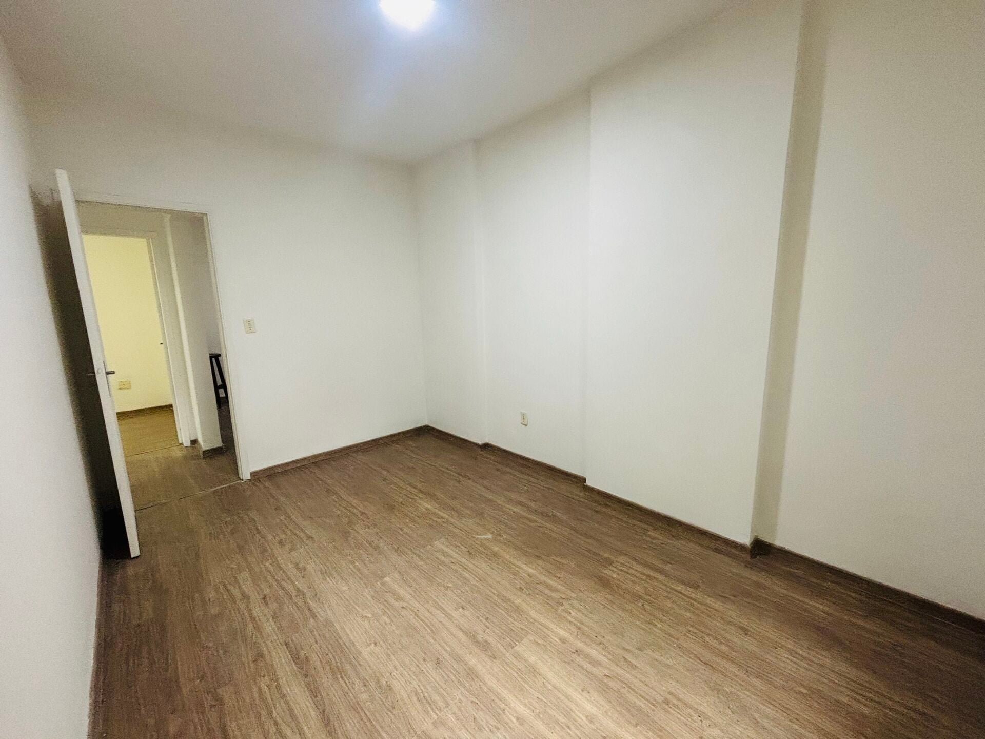 Apartamento 21 · 3 dorm. — Quarto