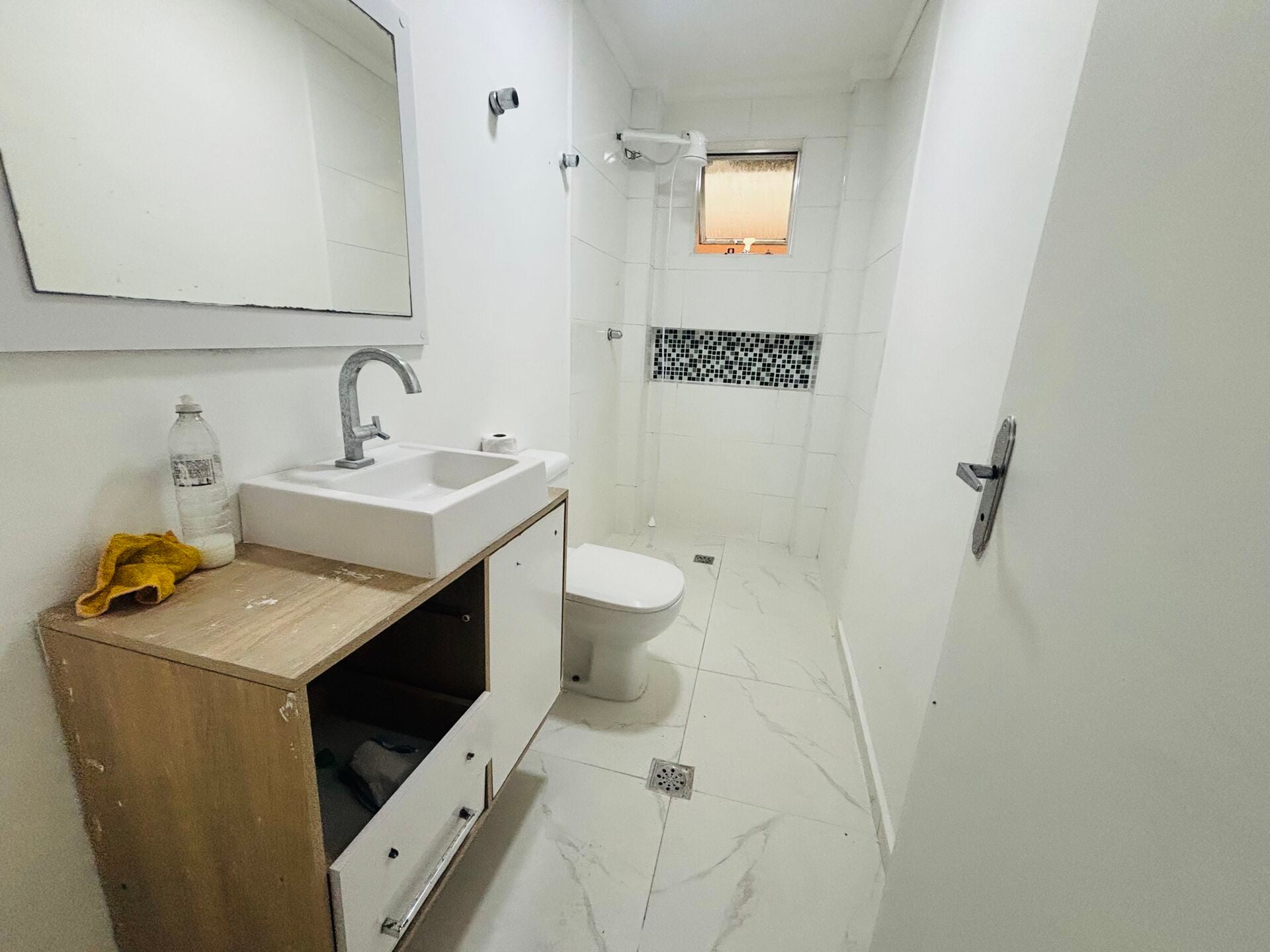 Apartamento 21 · 3 dorm. — Banheiro