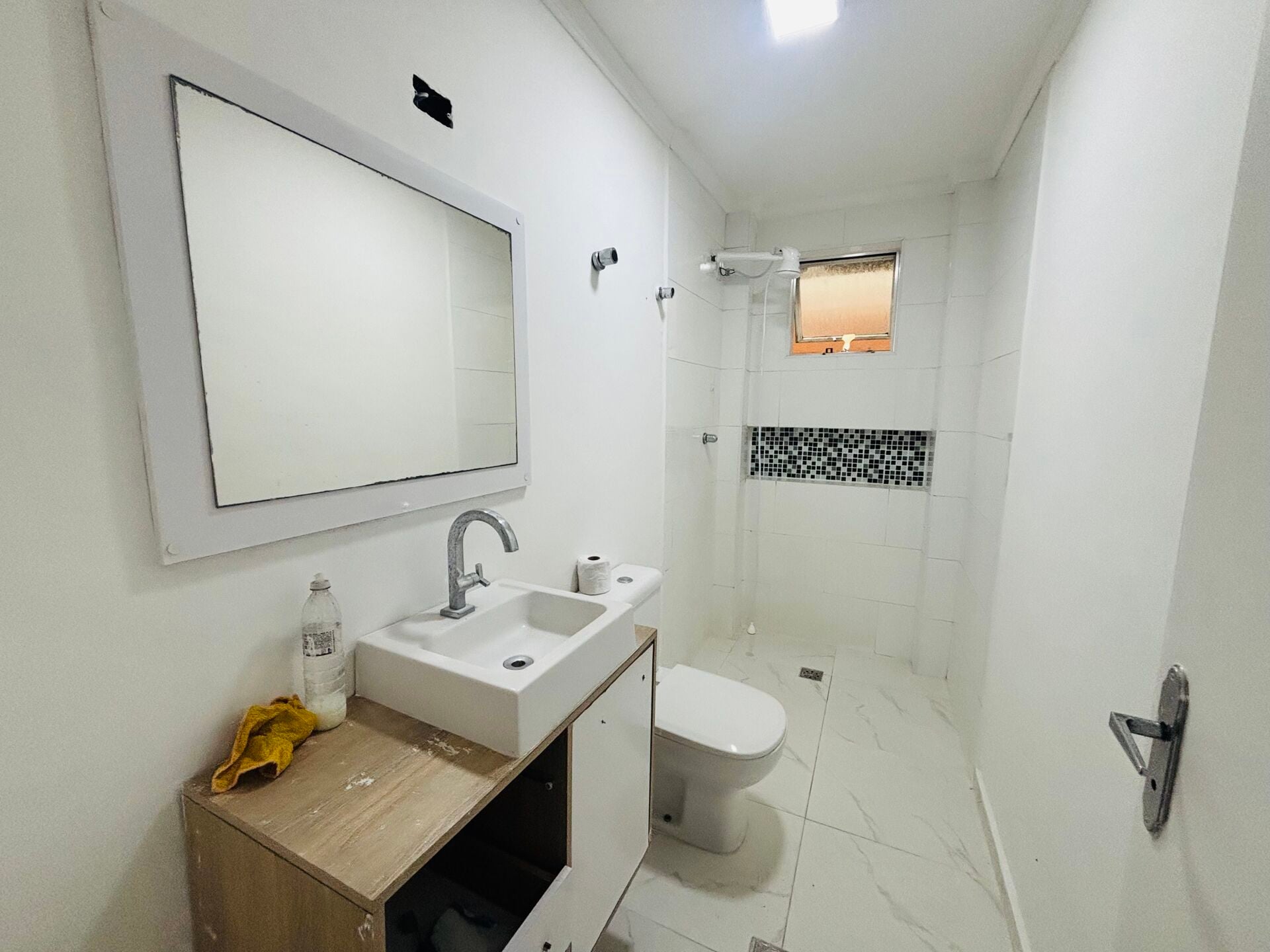 Apartamento 21 · 3 dorm. — Banheiro