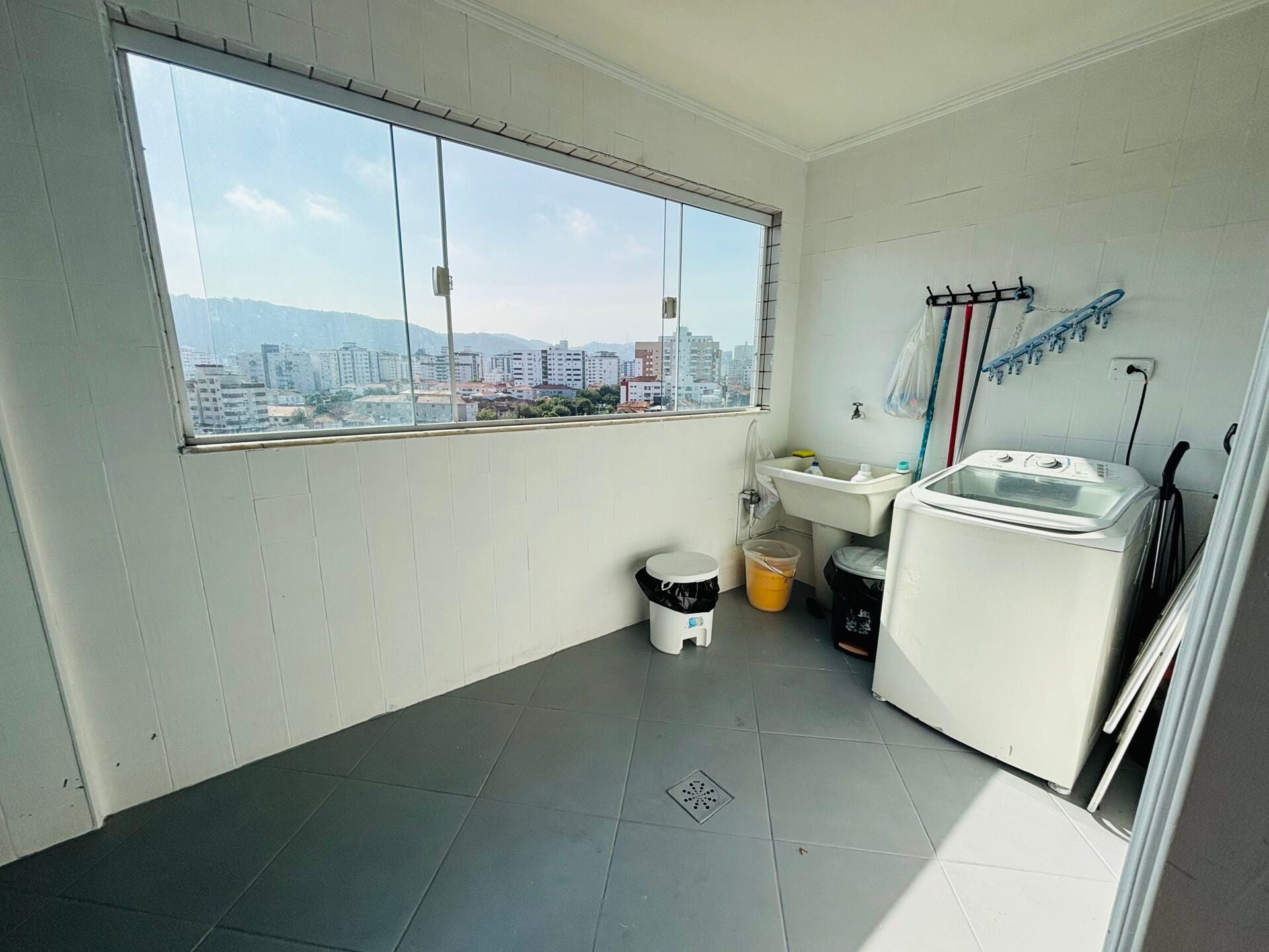 Apartamento 71 · 3 dorm. — Área de serviço