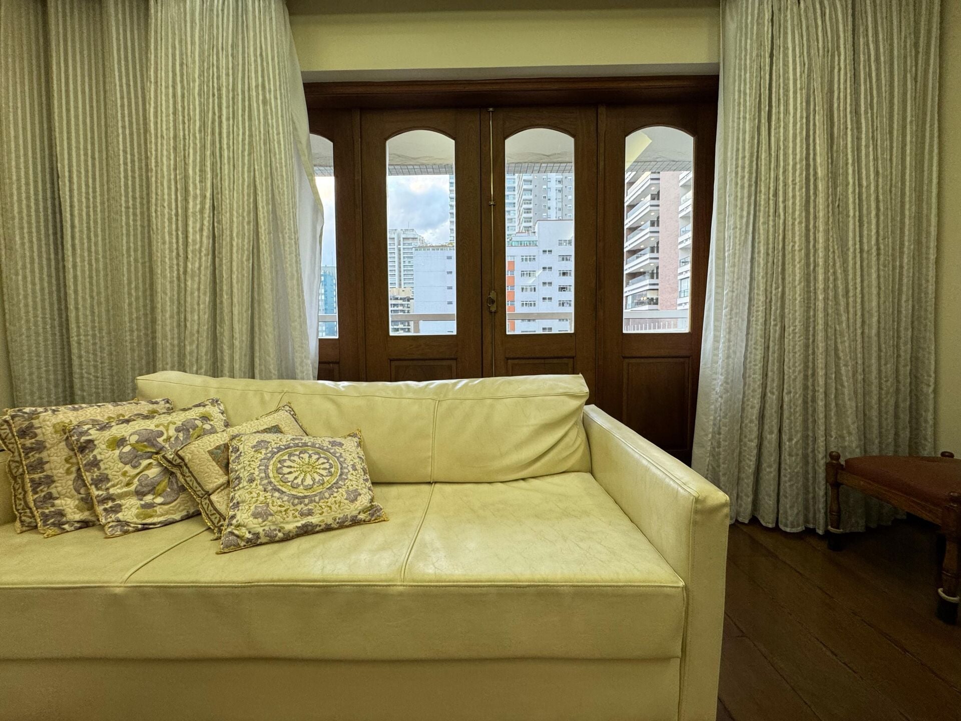 Apartamento 42 · 3 dorm. — Sala