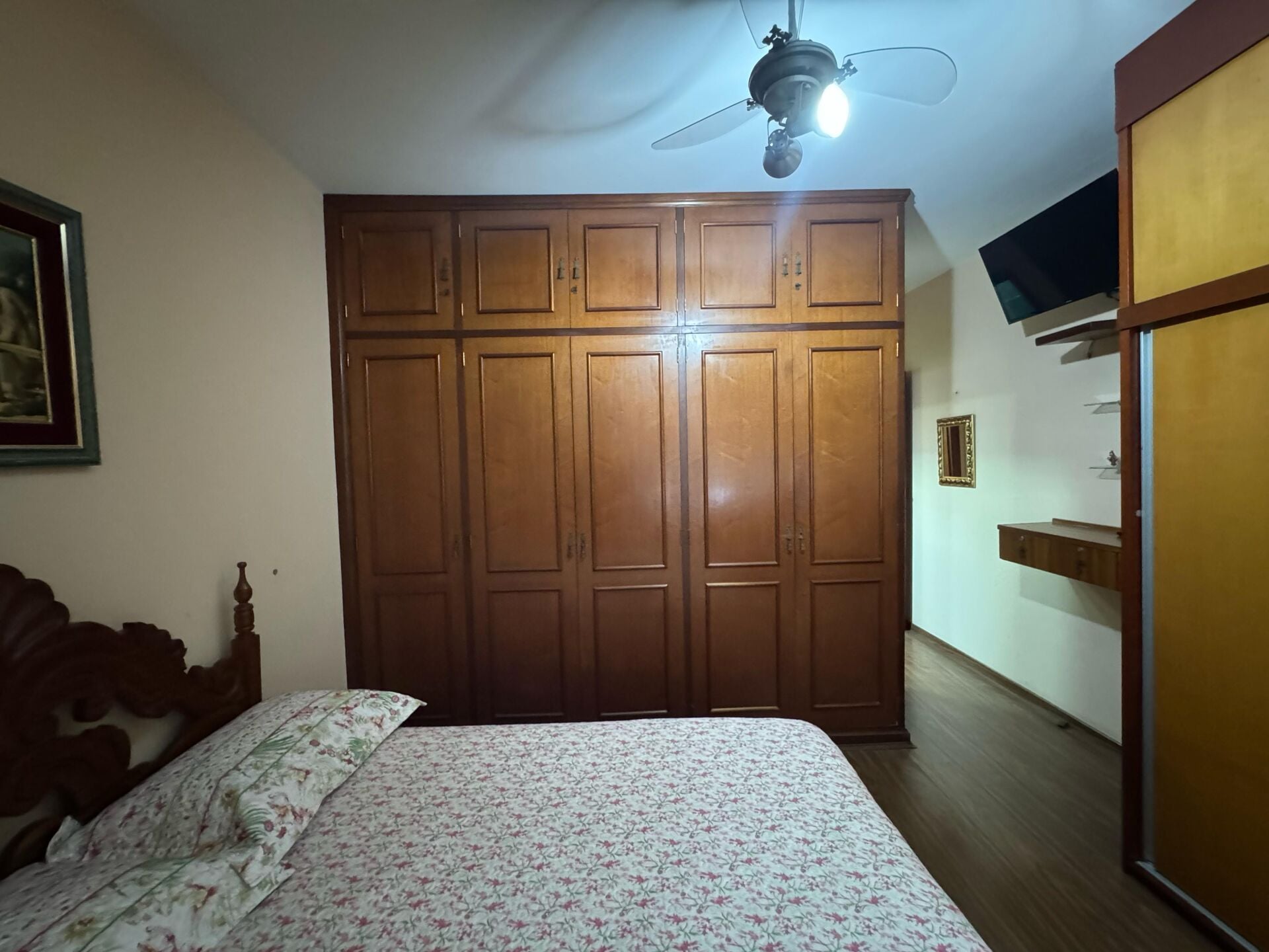 Apartamento 42 · 3 dorm. — Suíte