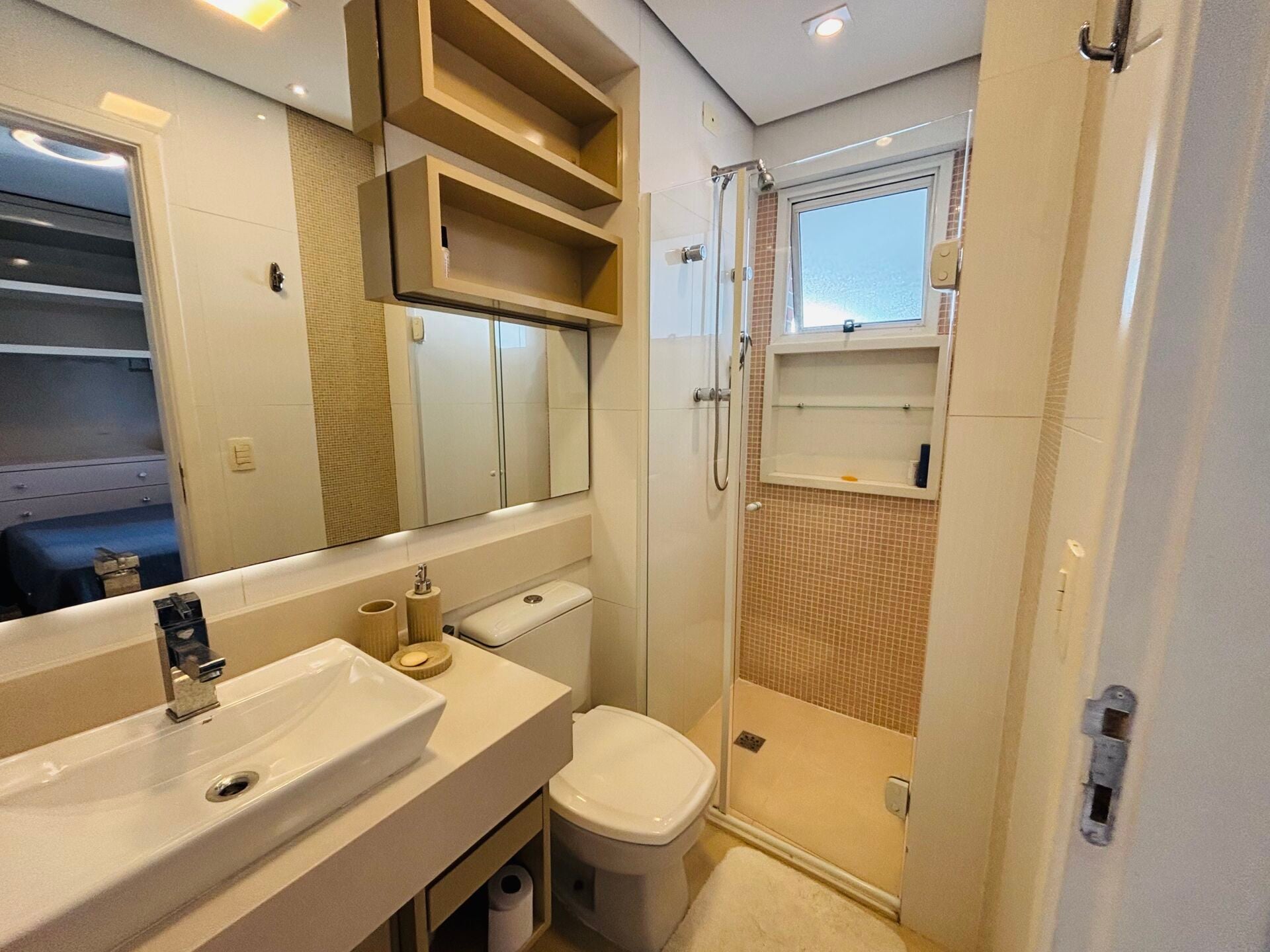 Apartamento · 3 dorm. — Banheiro suite
