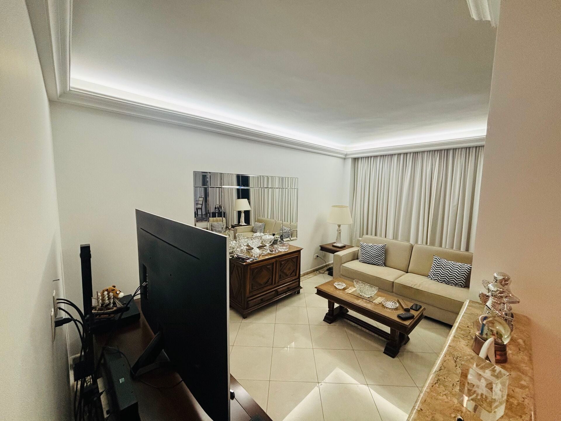 Apartamento · 3 dorm. — Sala