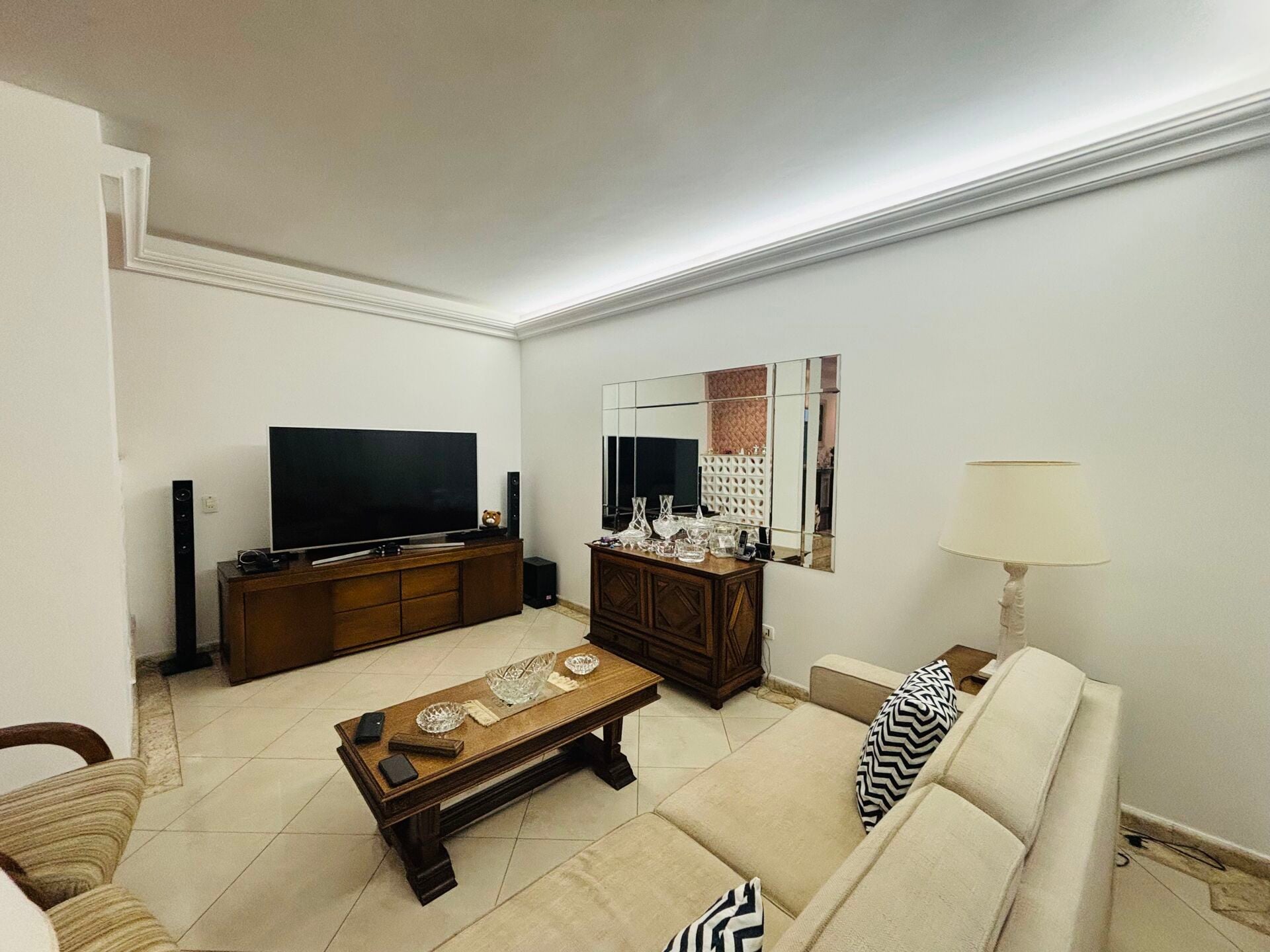 Apartamento · 3 dorm. — Sala