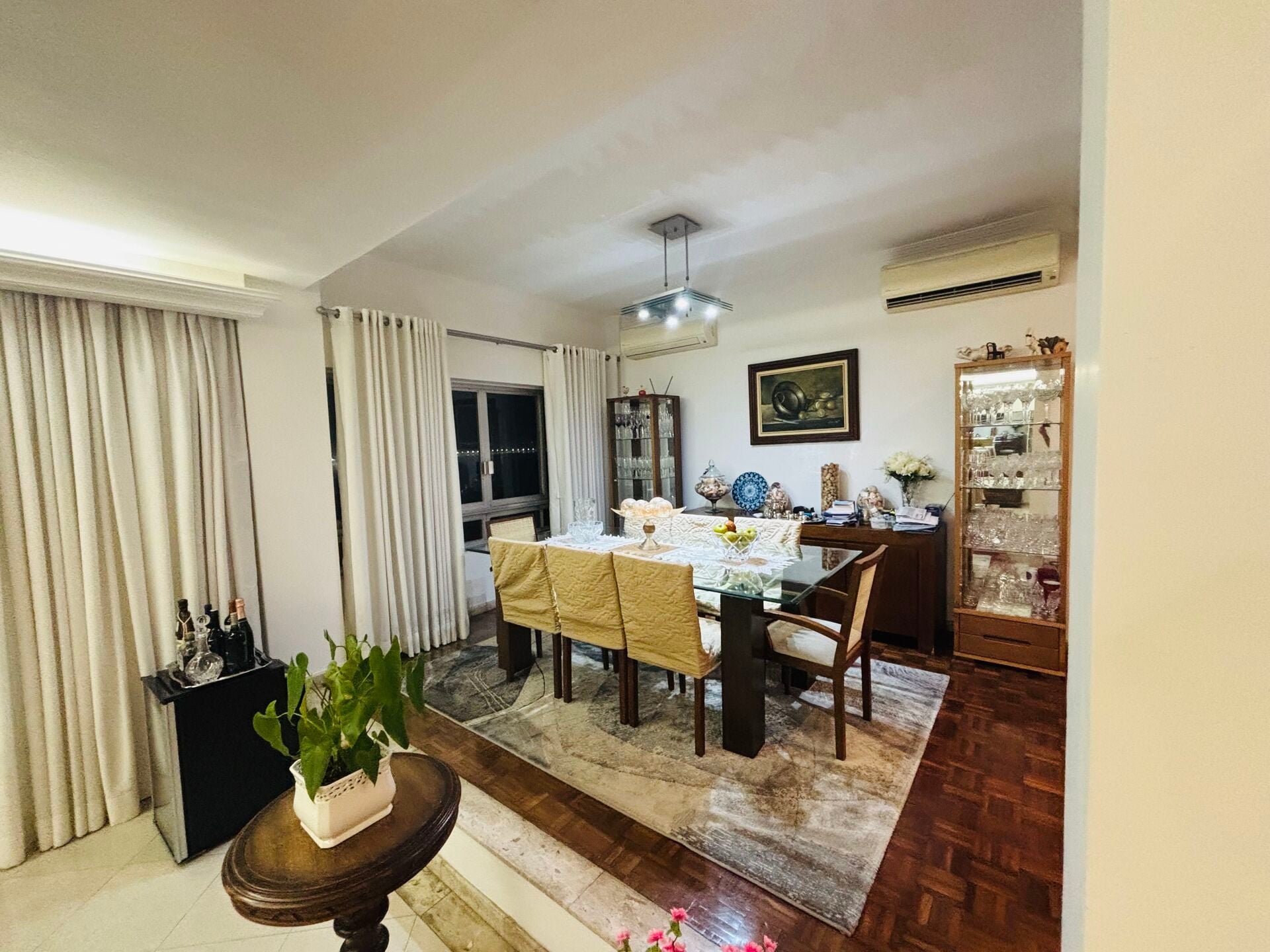 Apartamento · 3 dorm. — Sala de jantar