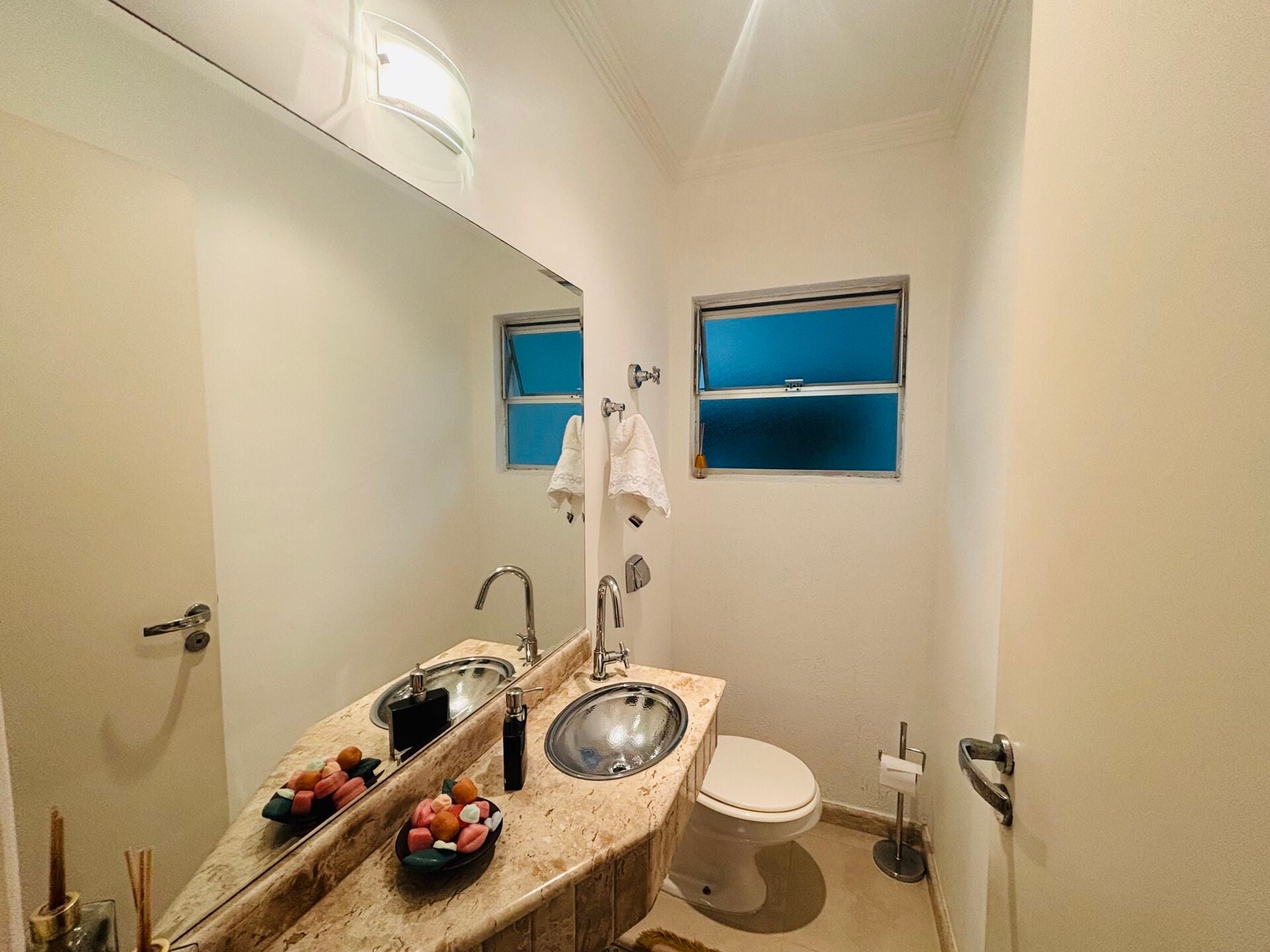 Apartamento · 3 dorm. — Banheiro